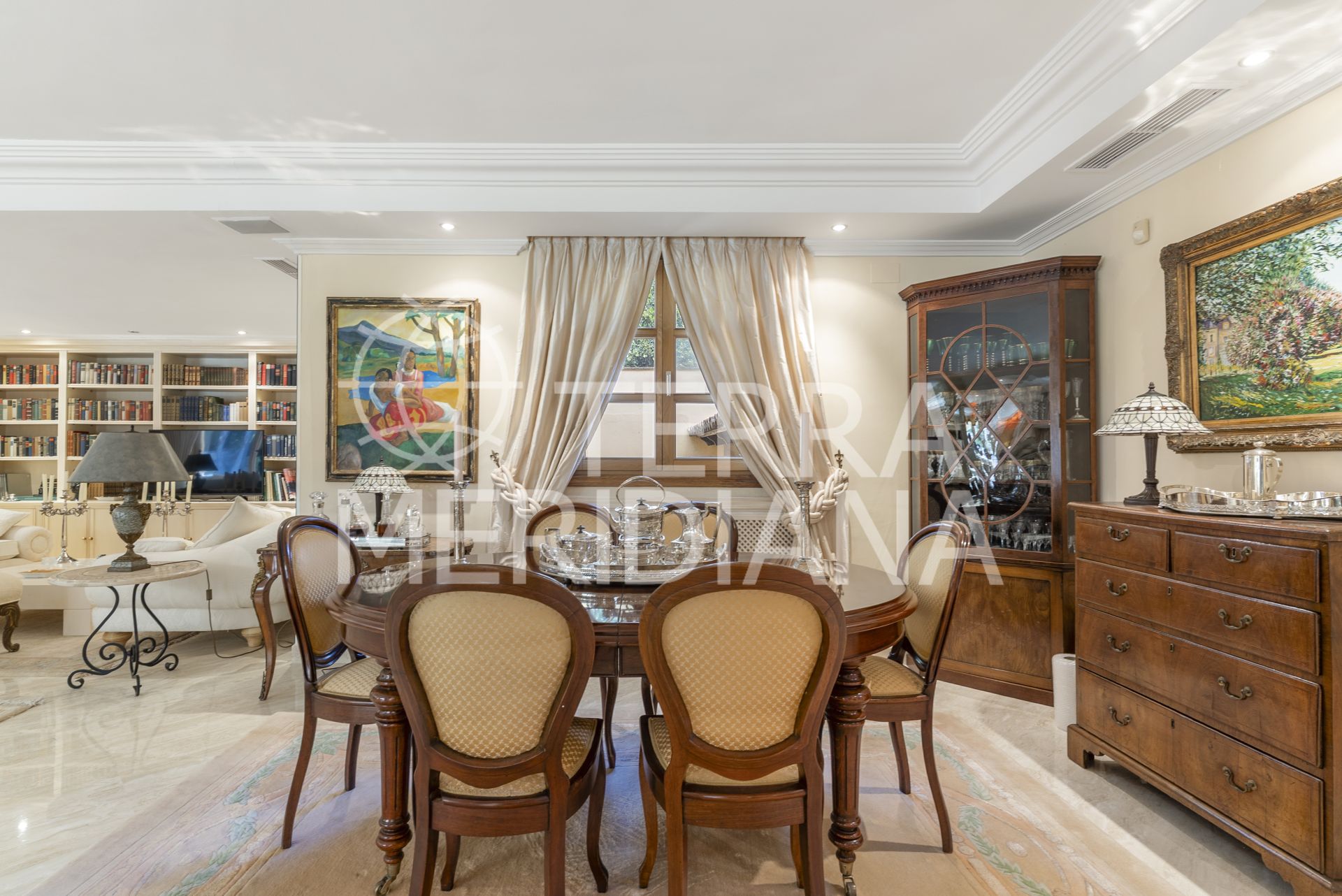 Villa in Nueva Andalucia, Marbella