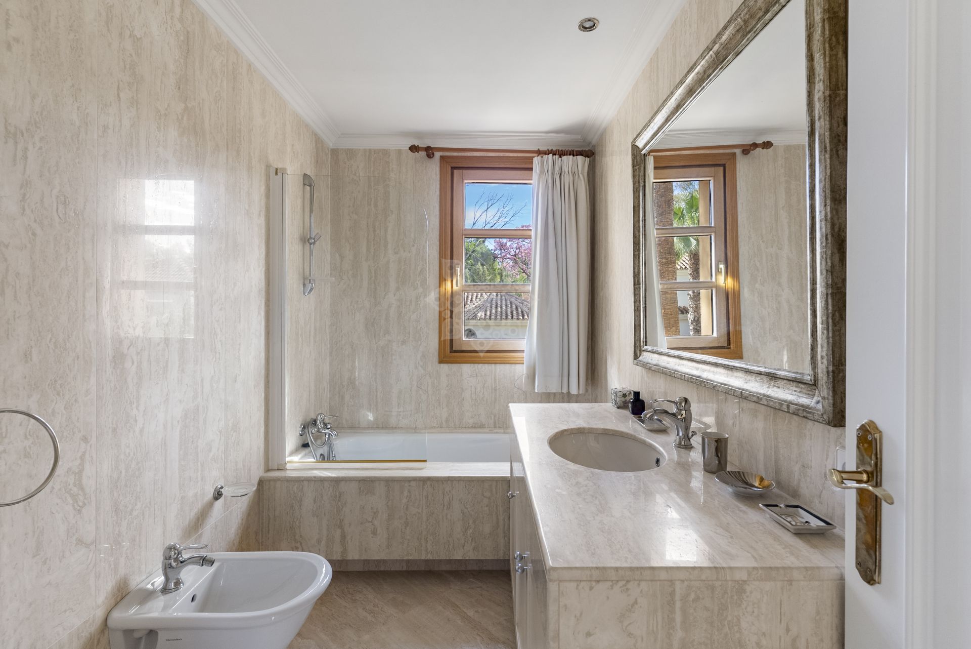 Villa in Nueva Andalucia, Marbella