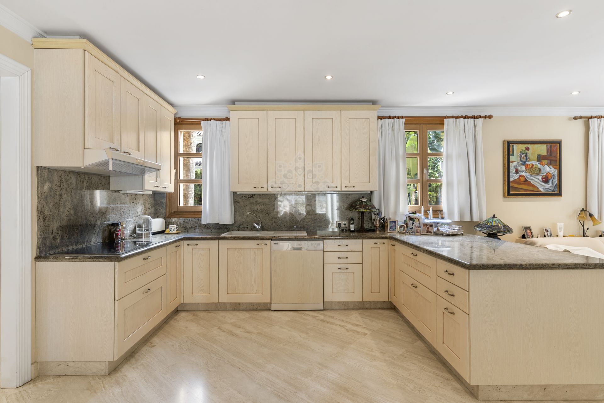 Villa in Nueva Andalucia, Marbella