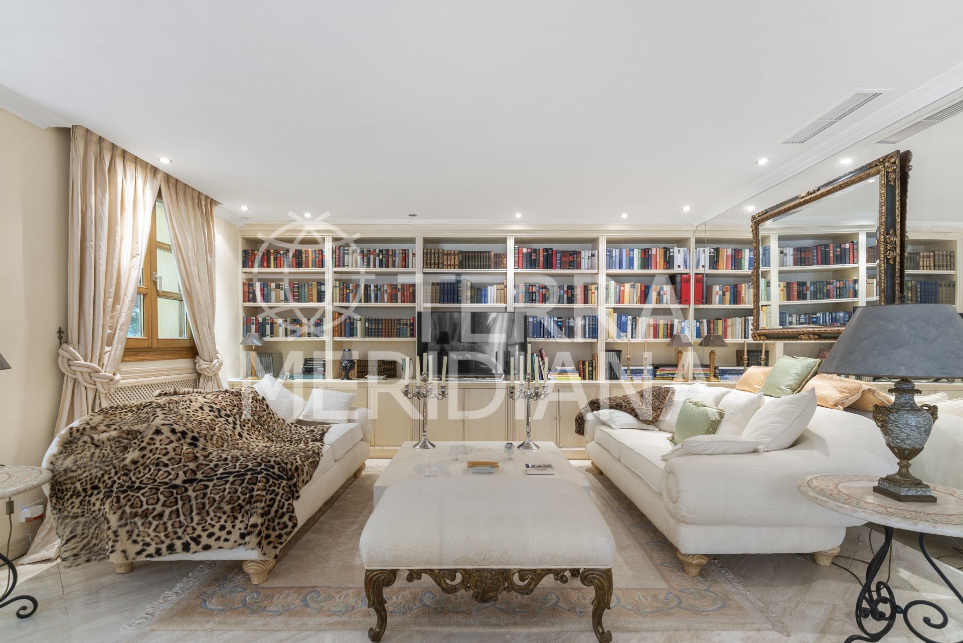 Villa in Nueva Andalucia, Marbella