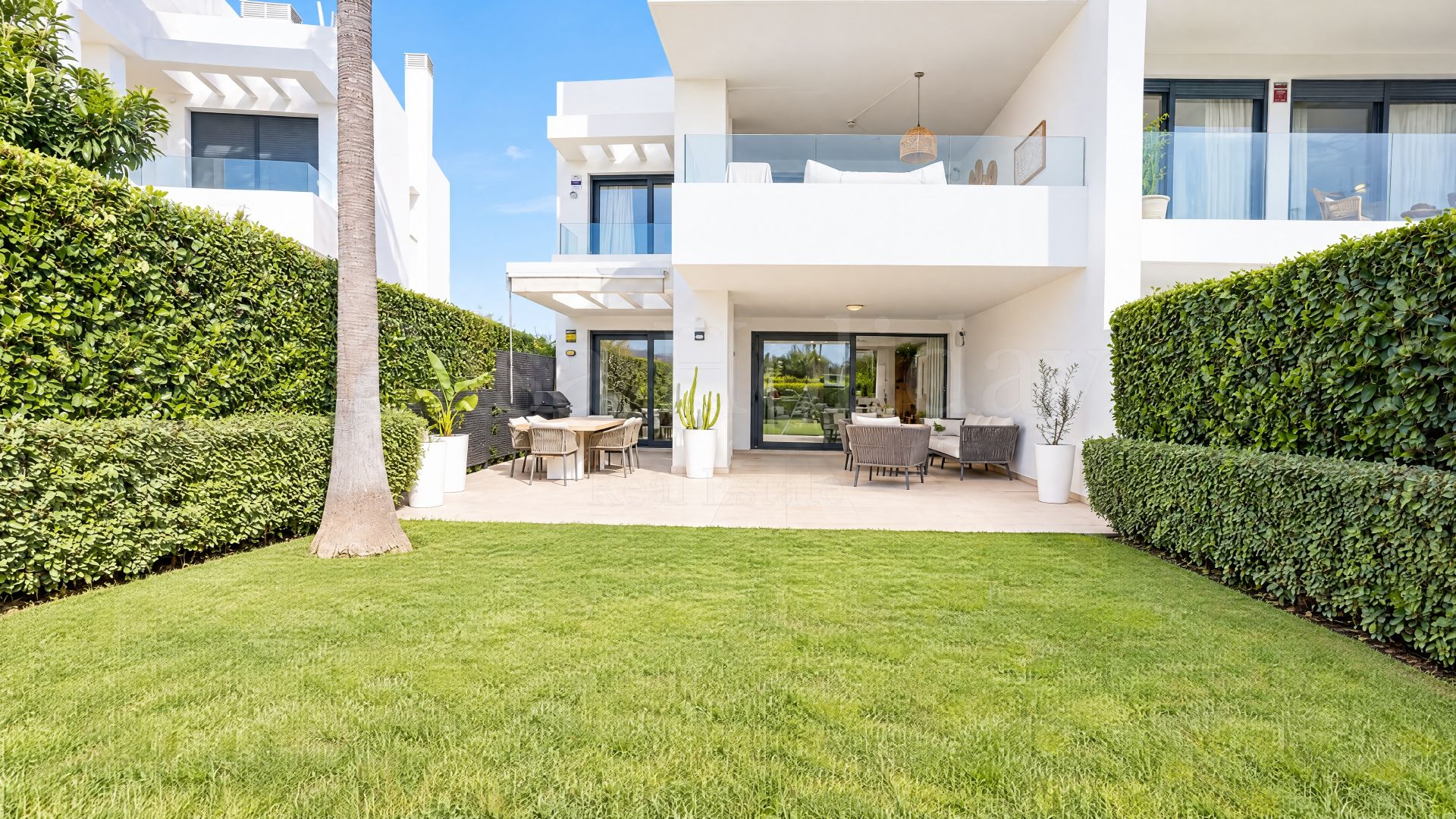 Ground Floor Apartment in Atalaya, Estepona