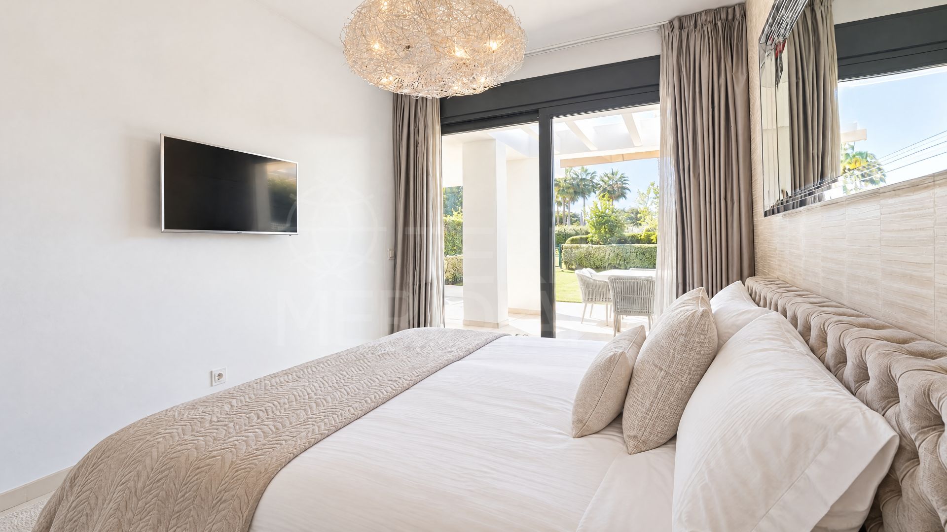 Ground Floor Apartment in Atalaya, Estepona