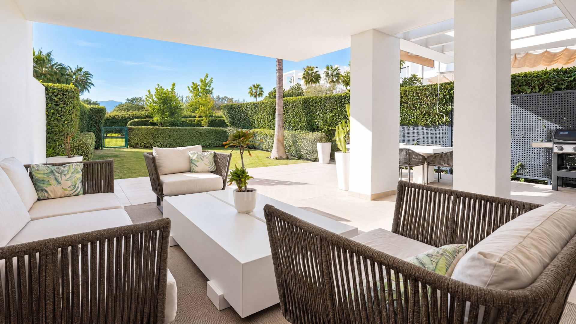 Ground Floor Apartment in Atalaya, Estepona