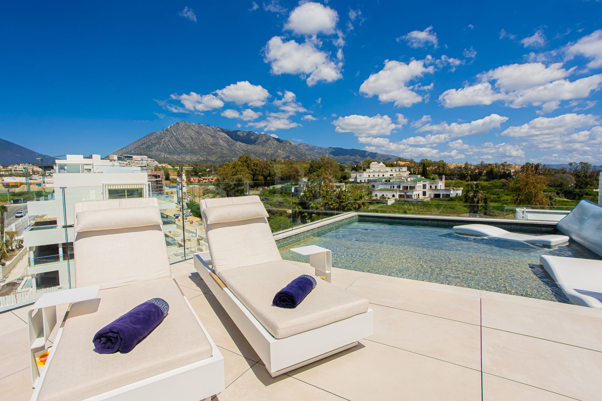 Penthouse in Benalús, Marbella