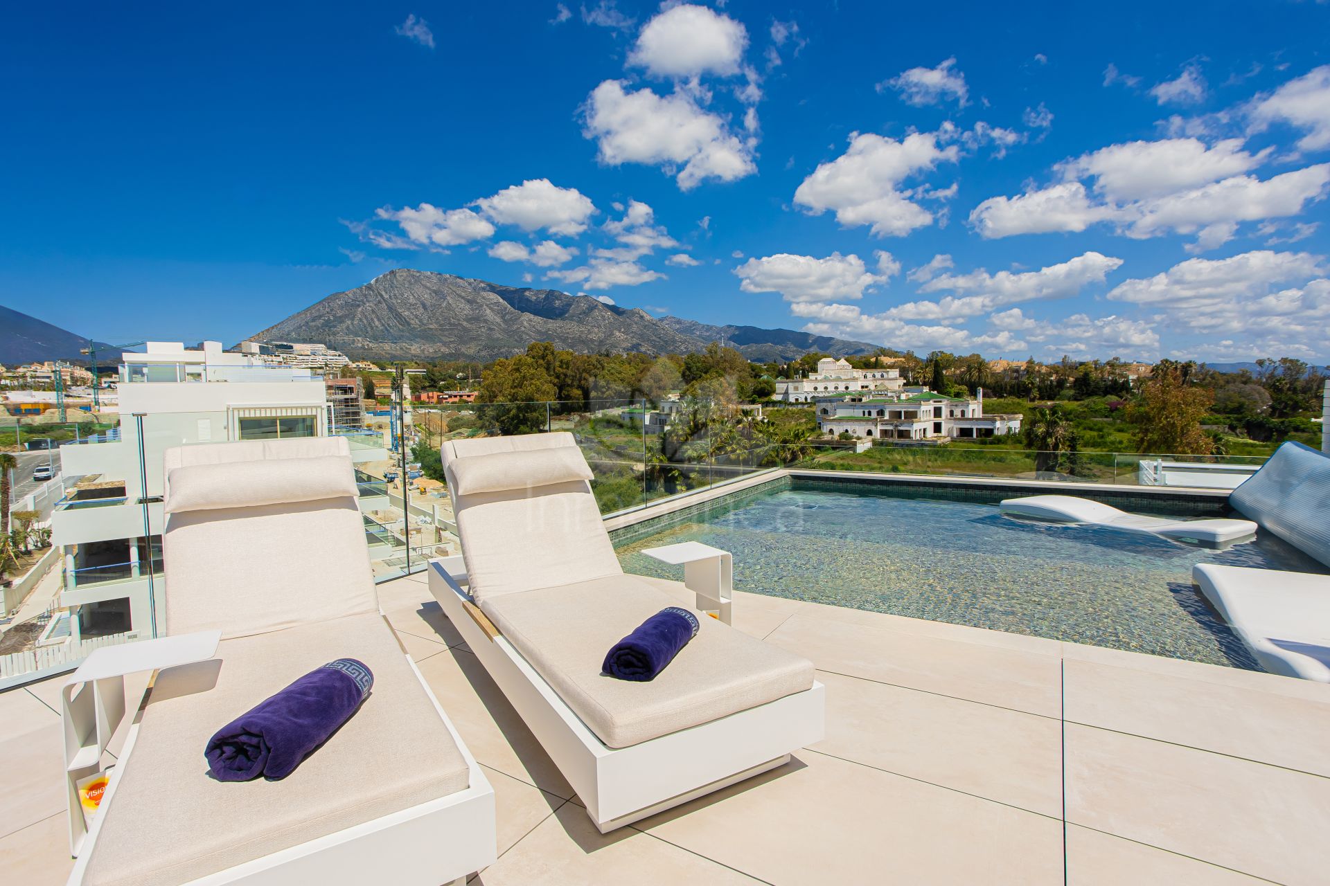 Penthouse in Benalús, Marbella