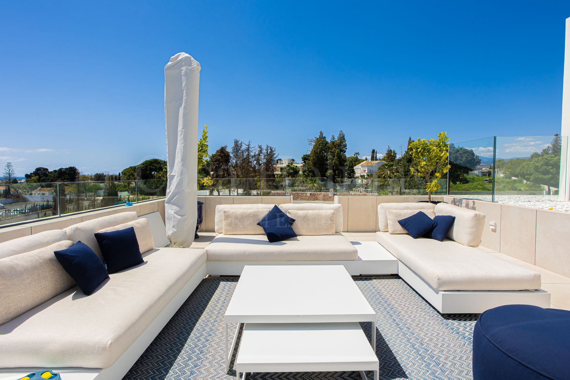 Penthouse in Benalús, Marbella