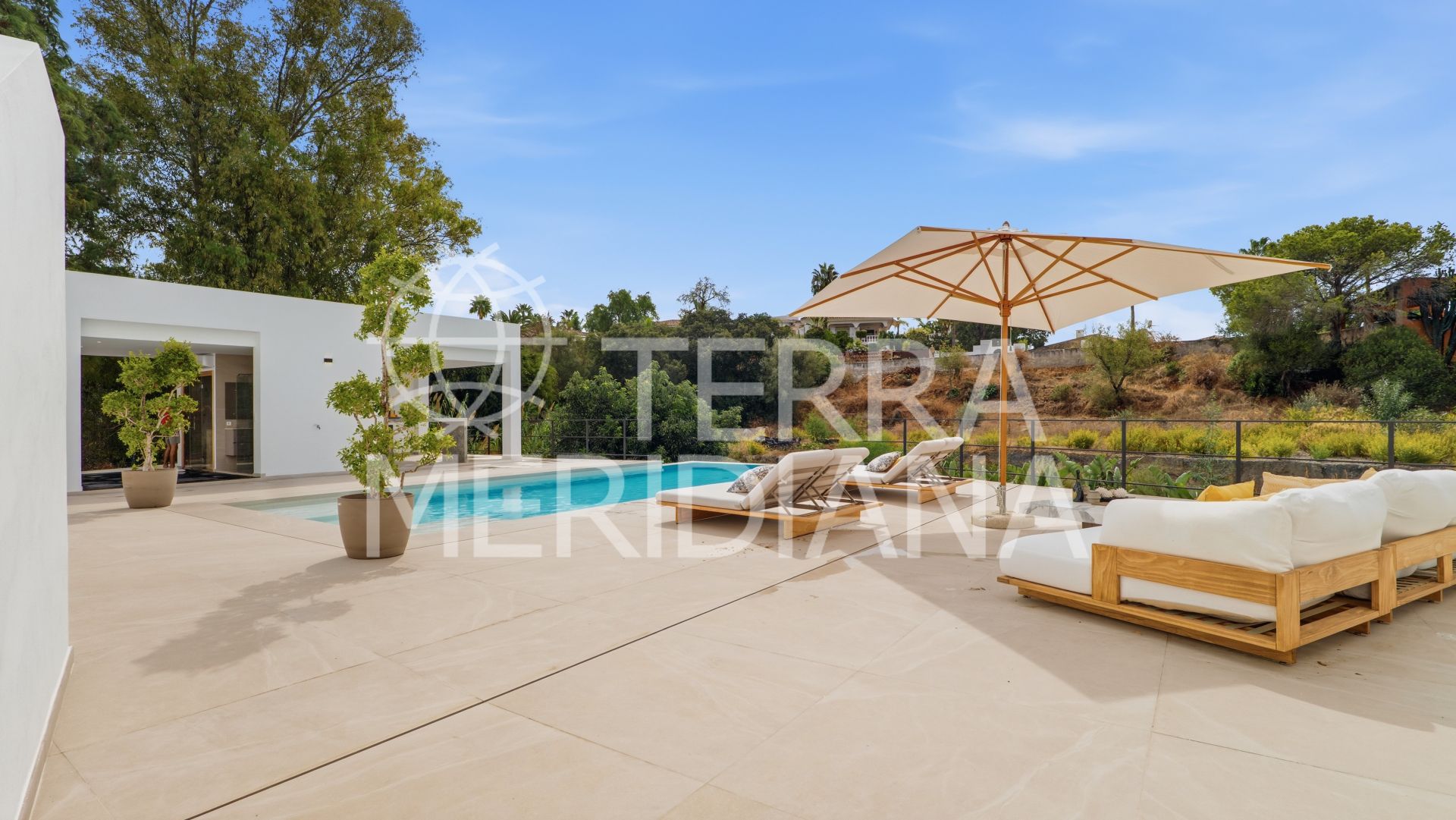 Villa in El Rosario, Marbella