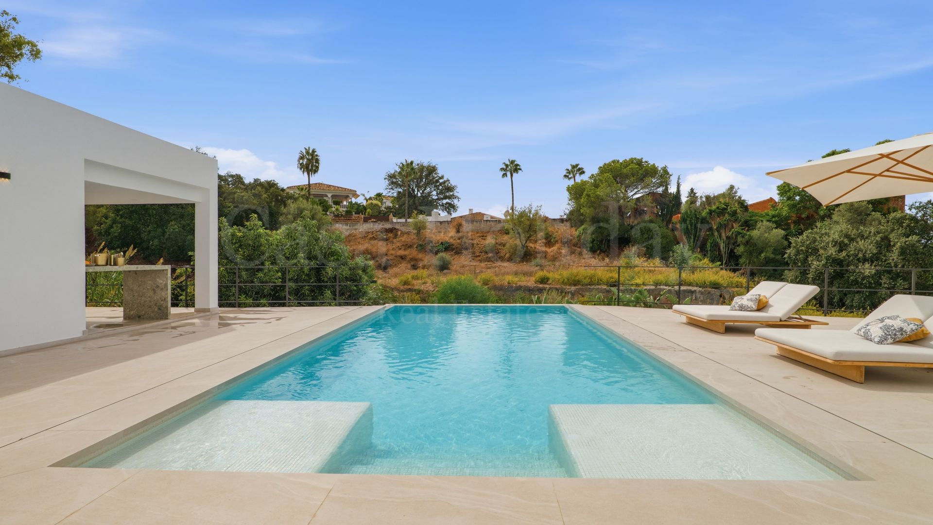 Villa in El Rosario, Marbella