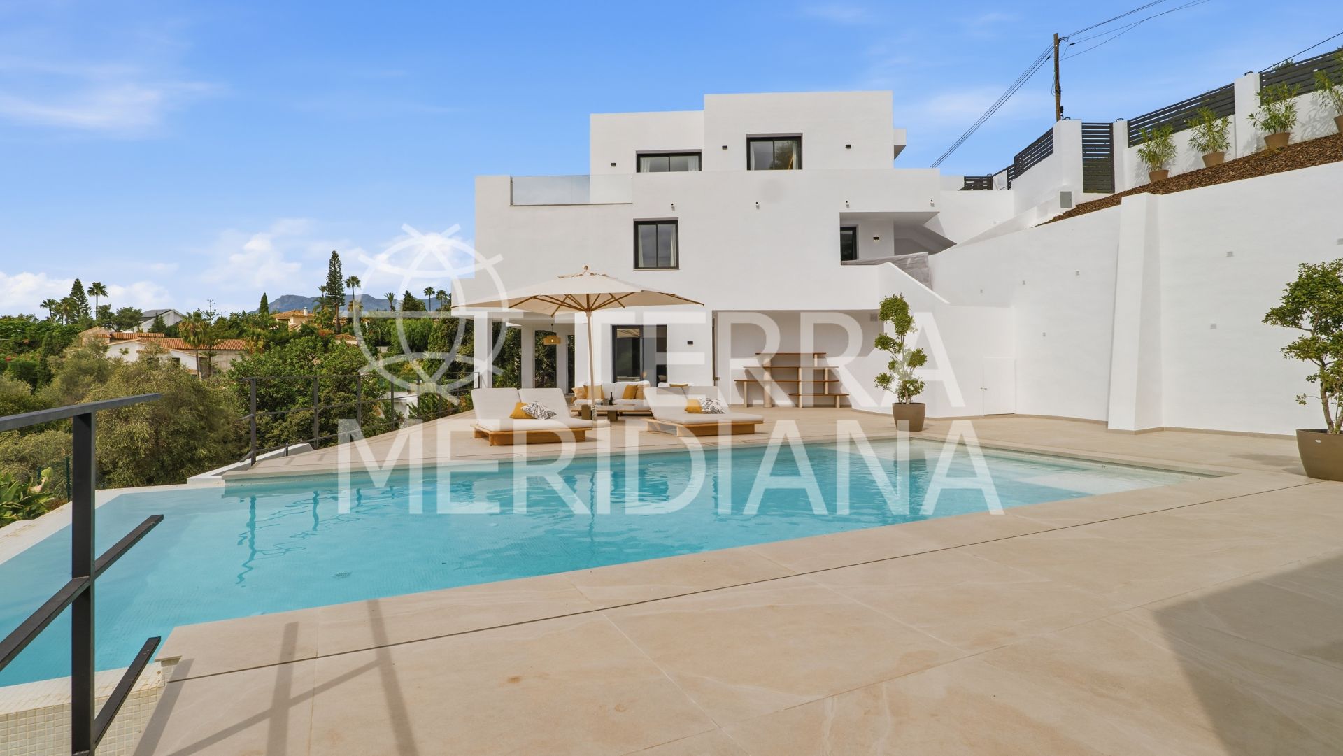 Villa in El Rosario, Marbella