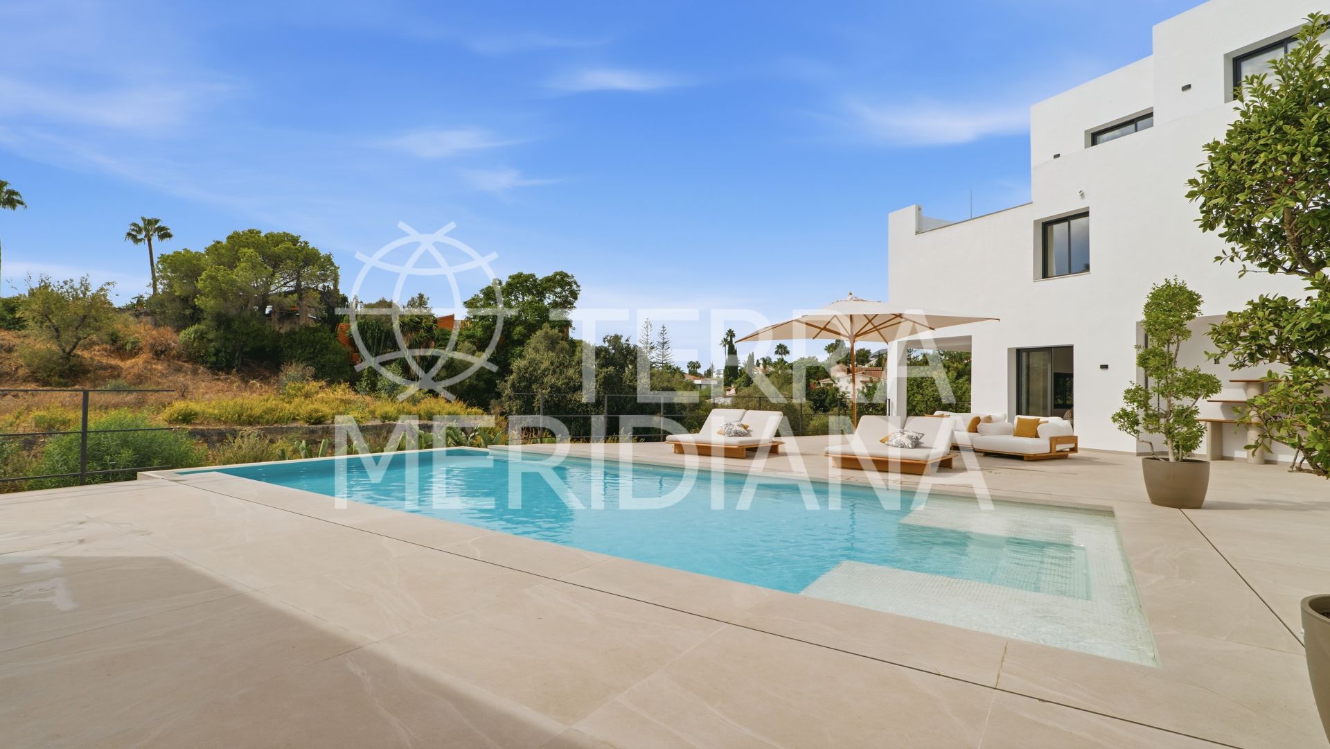 Villa in El Rosario, Marbella