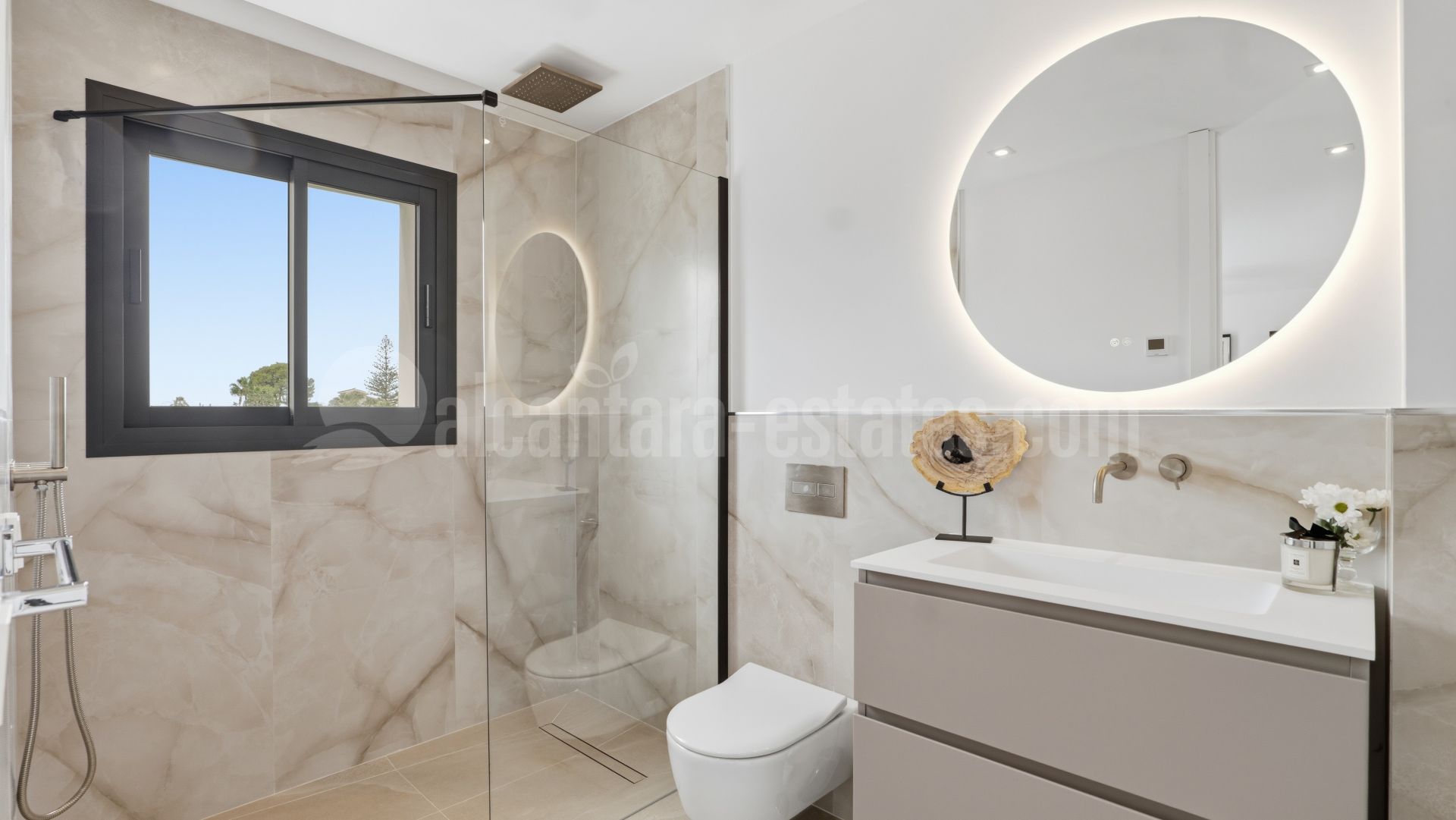 Villa en El Rosario, Marbella