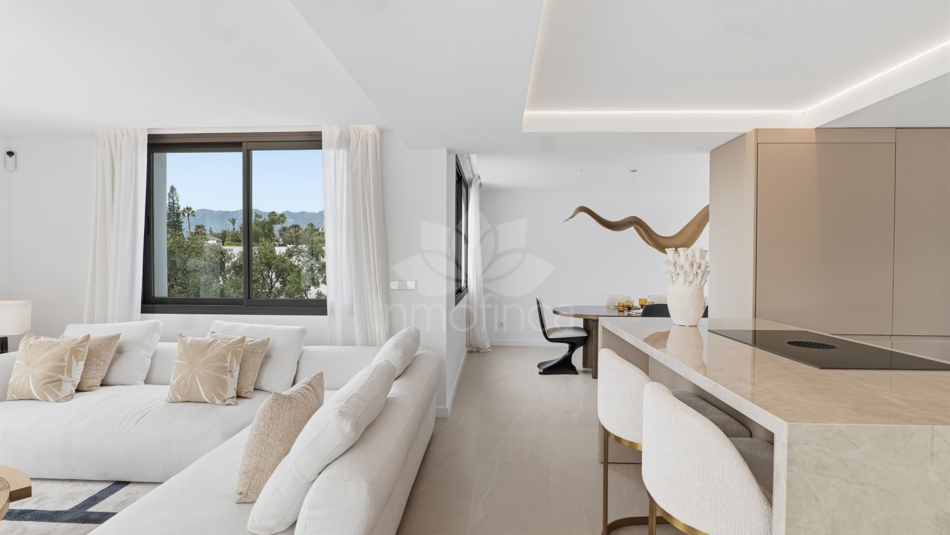 Villa in El Rosario, Marbella