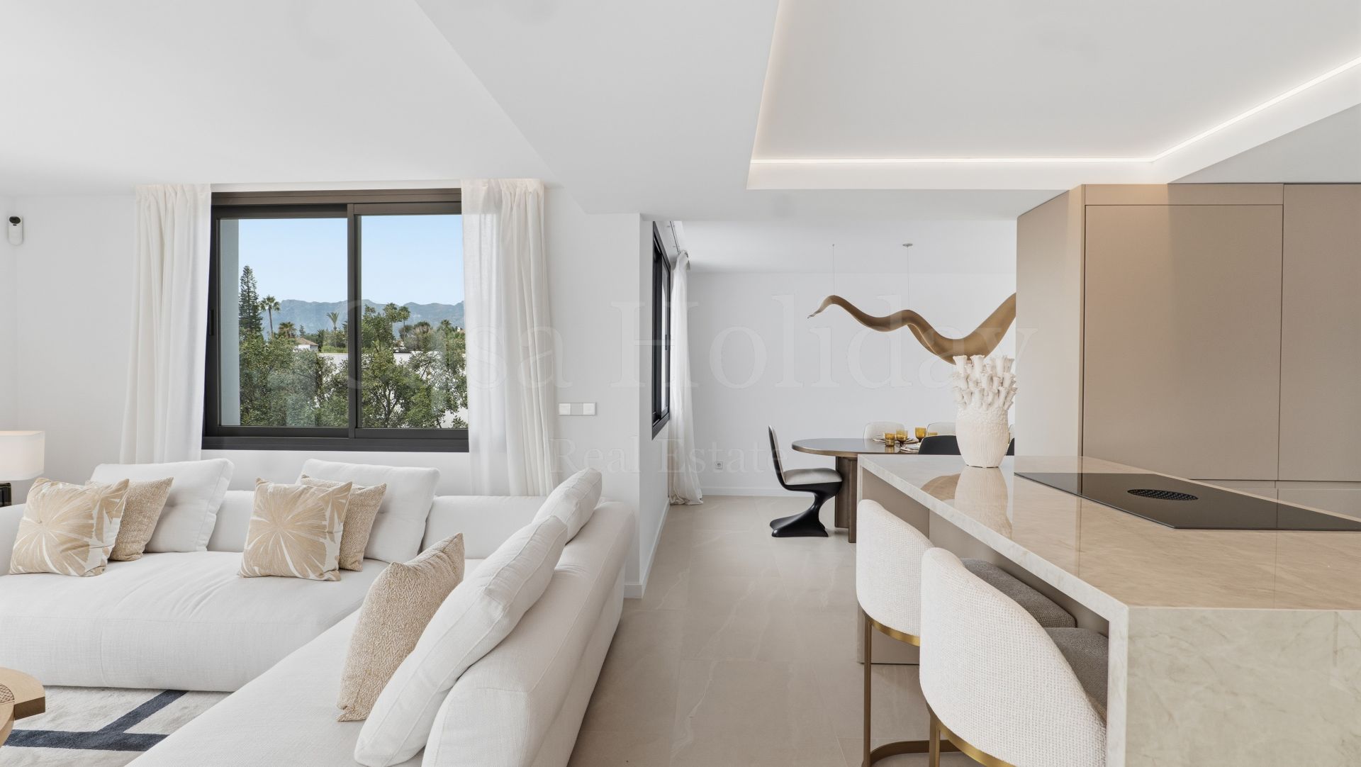 Villa in El Rosario, Marbella