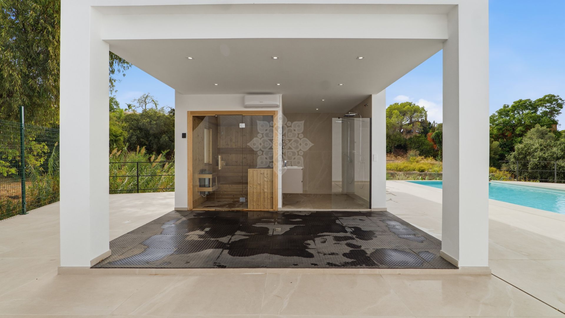 Villa in El Rosario, Marbella