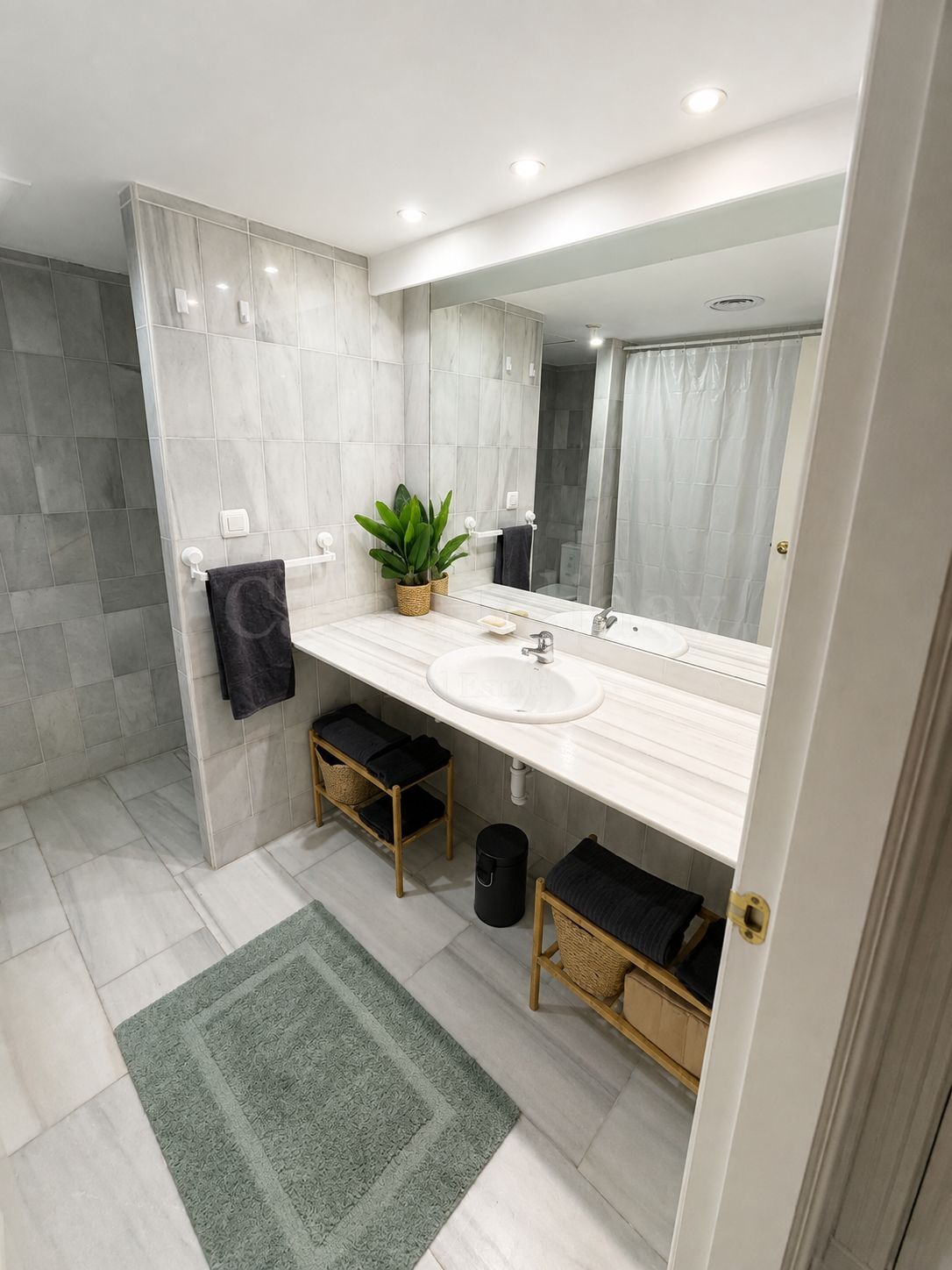 Apartamento Planta Baja en Los Naranjos, Marbella