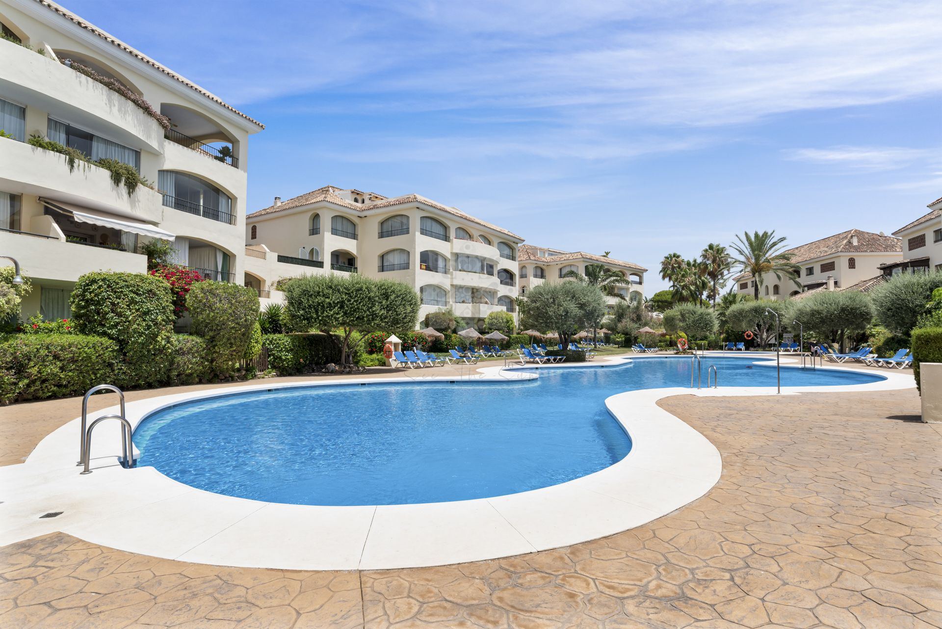 Ground Floor Apartment in Bahia de Marbella, Marbella