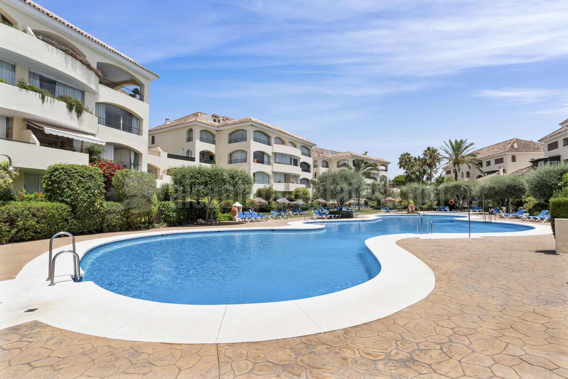 Ground Floor Apartment in Bahia de Marbella, Marbella