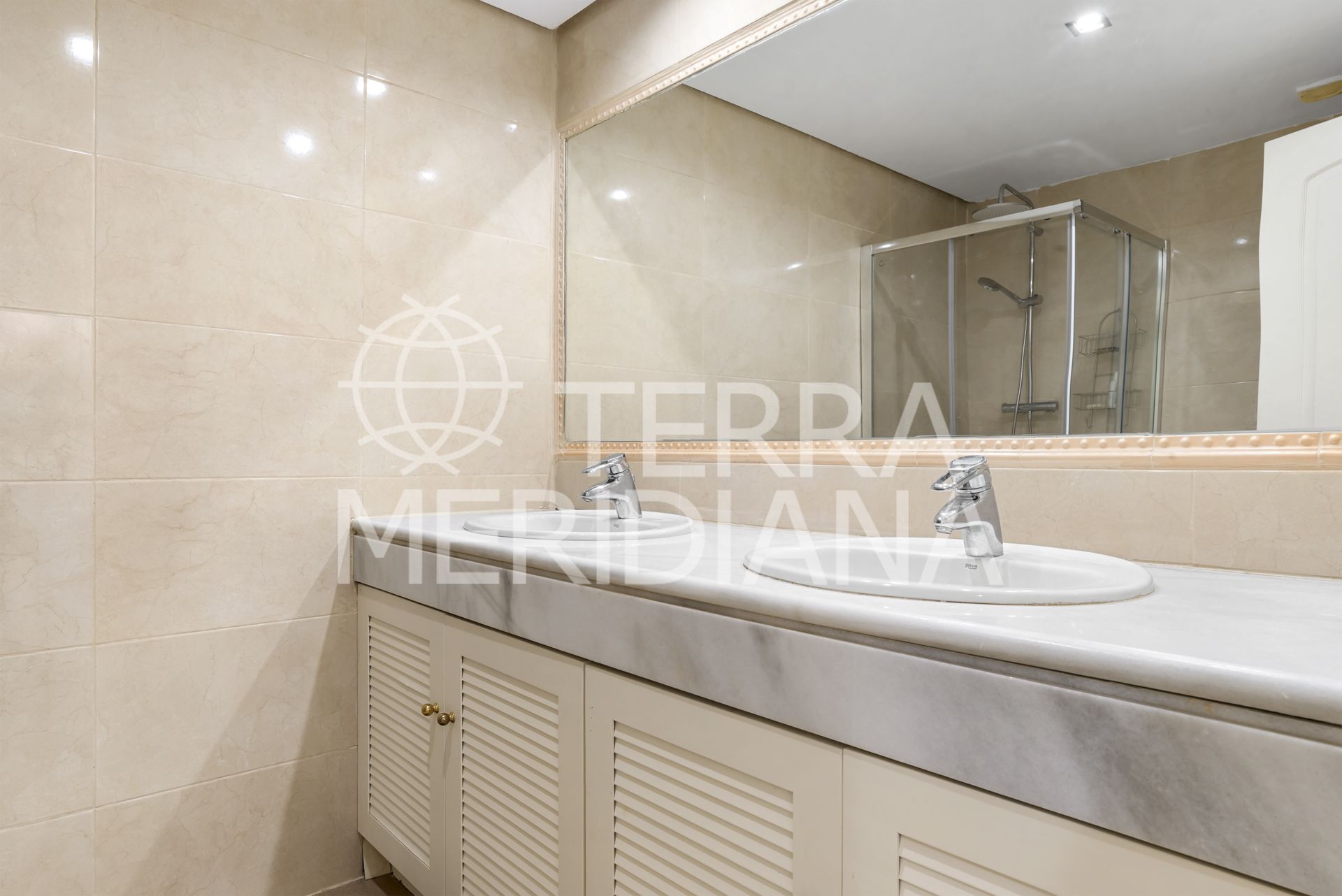 Ground Floor Apartment in Bahia de Marbella, Marbella