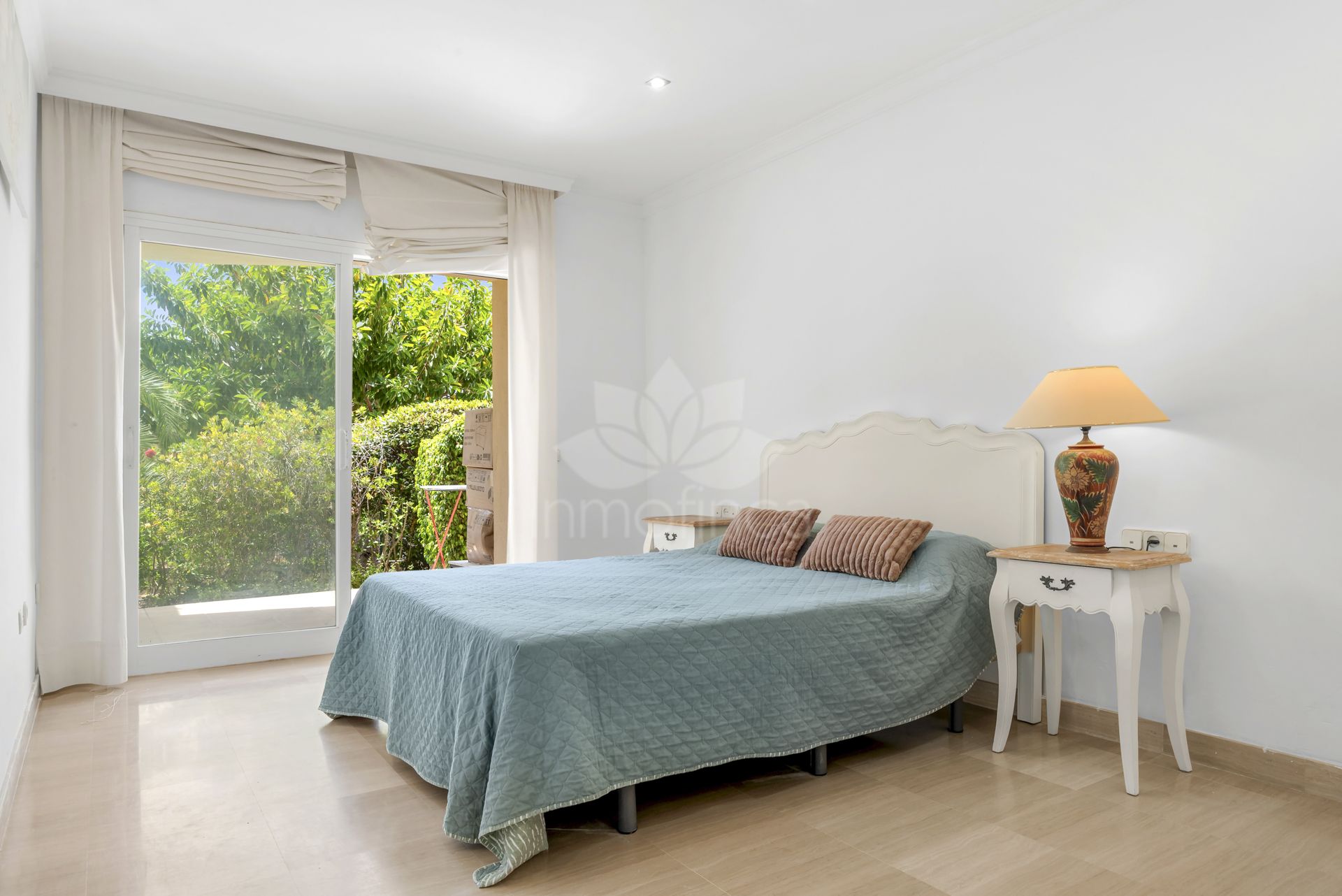 Ground Floor Apartment in Bahia de Marbella, Marbella