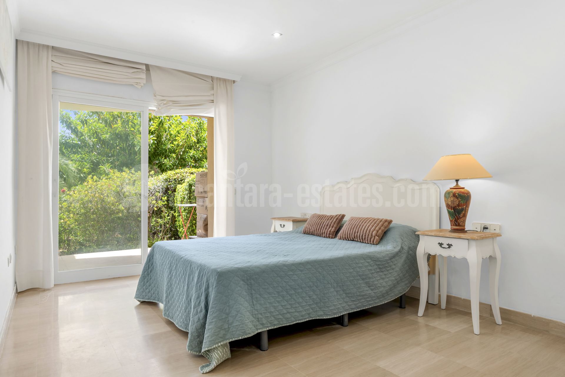 Ground Floor Apartment in Bahia de Marbella, Marbella