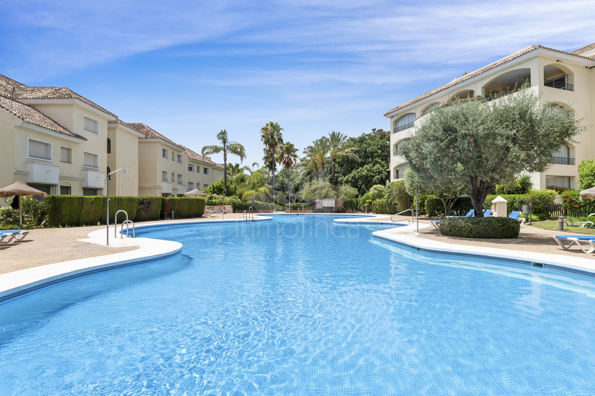 Ground Floor Apartment in Bahia de Marbella, Marbella