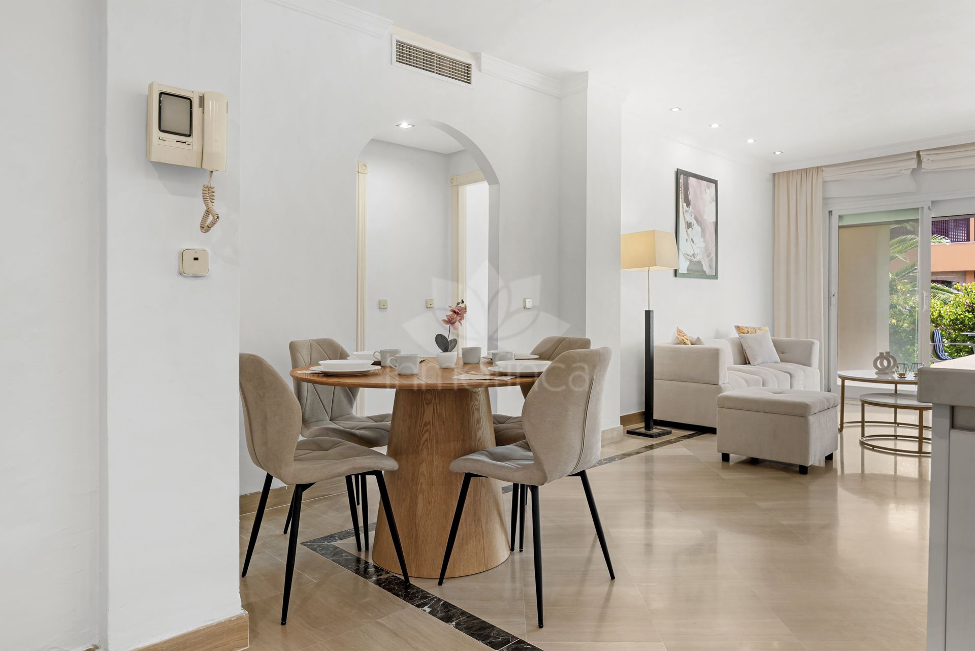 Ground Floor Apartment in Bahia de Marbella, Marbella