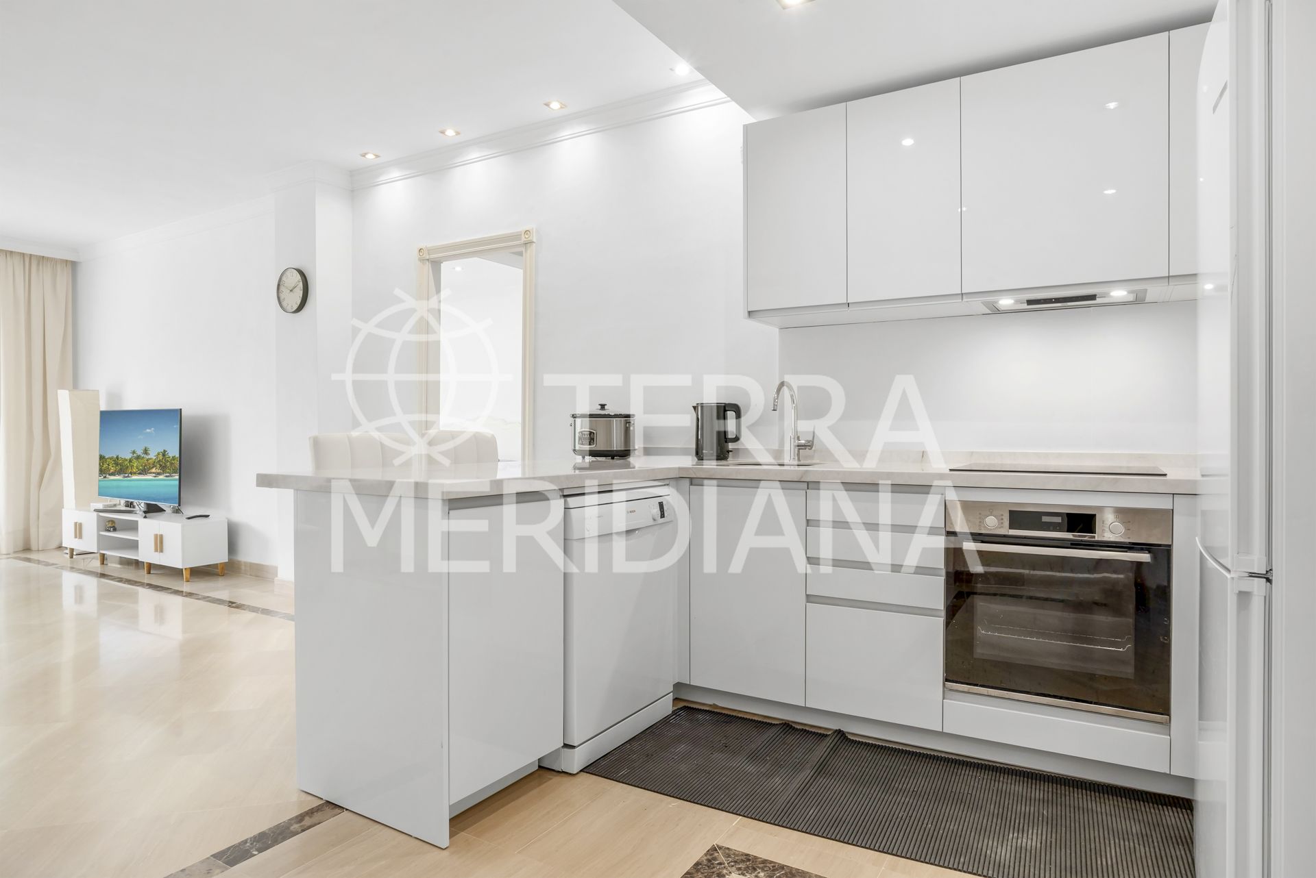 Ground Floor Apartment in Bahia de Marbella, Marbella
