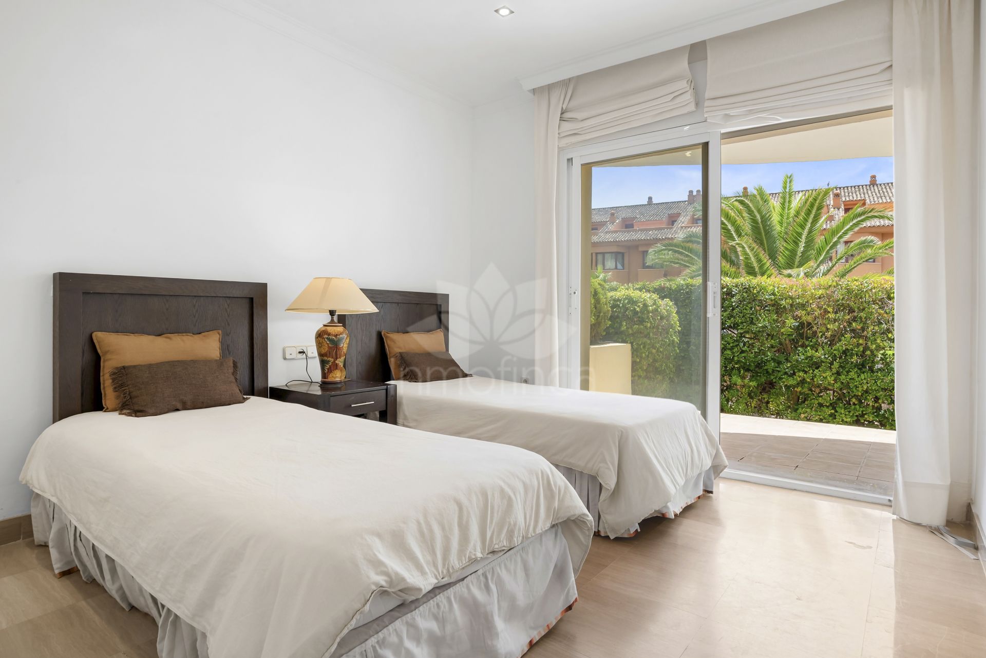 Ground Floor Apartment in Bahia de Marbella, Marbella