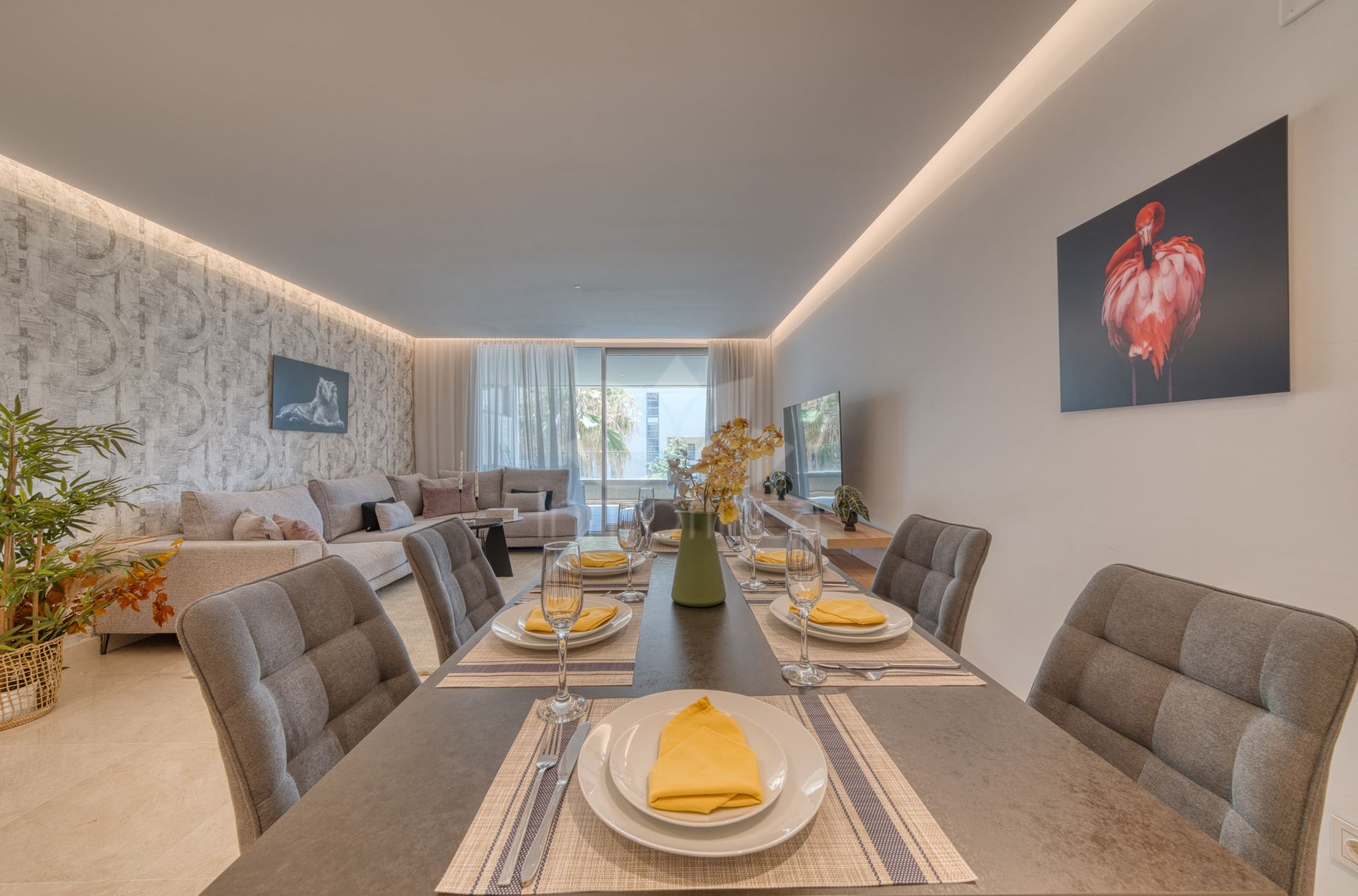 Apartment in Royal Banús, Marbella