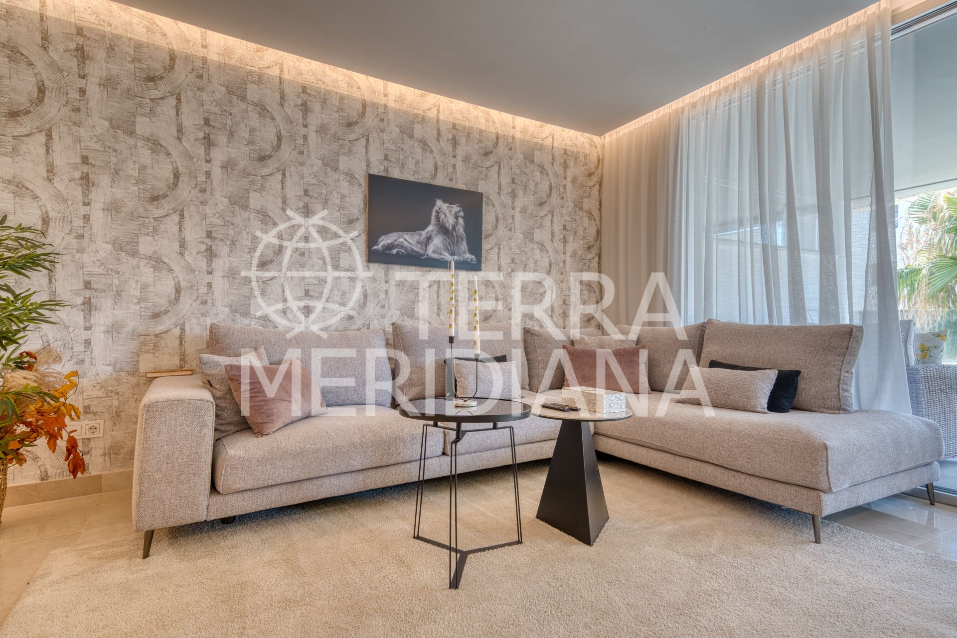 Apartment in Royal Banús, Marbella
