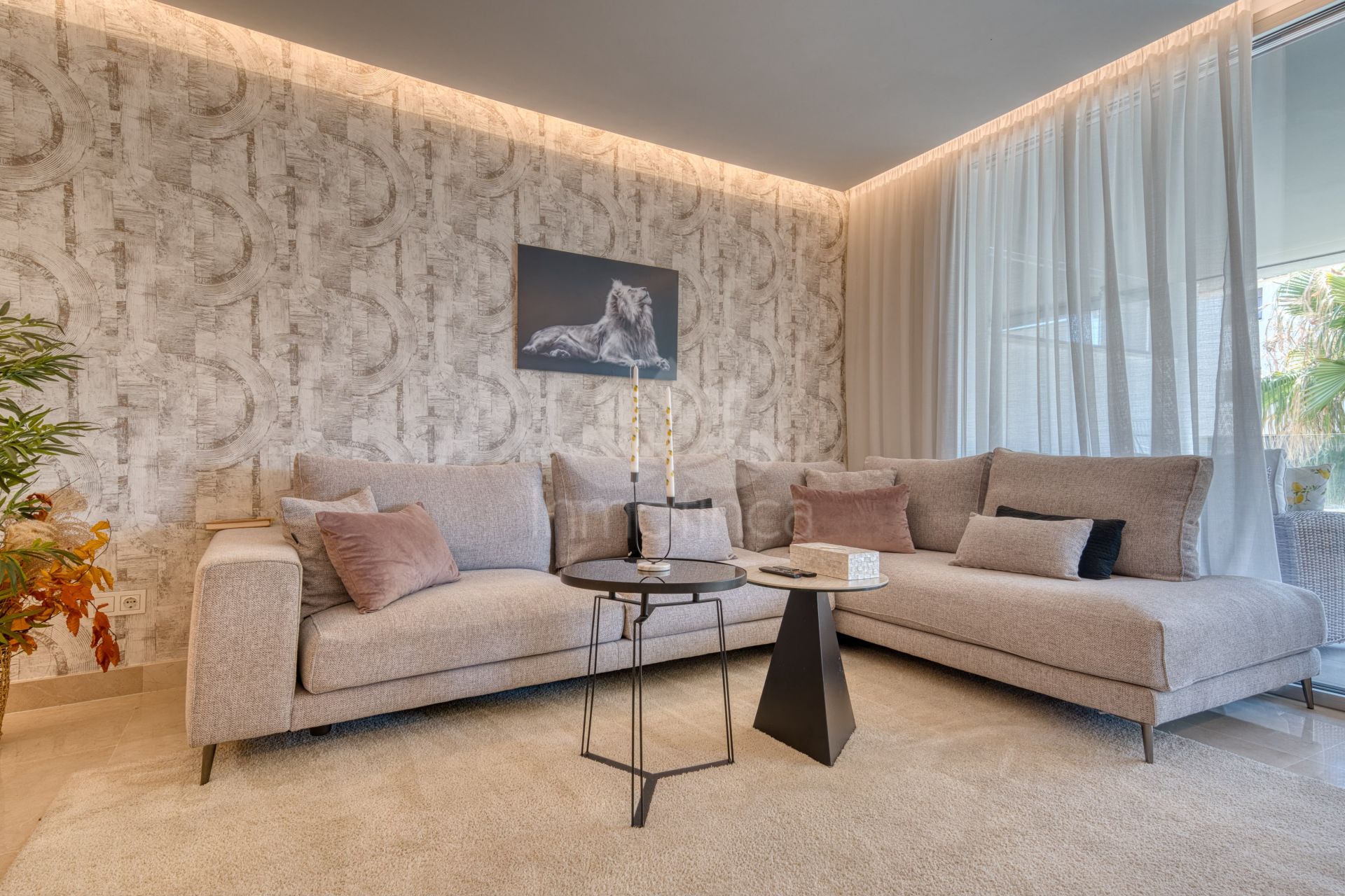 Apartment in Royal Banús, Marbella