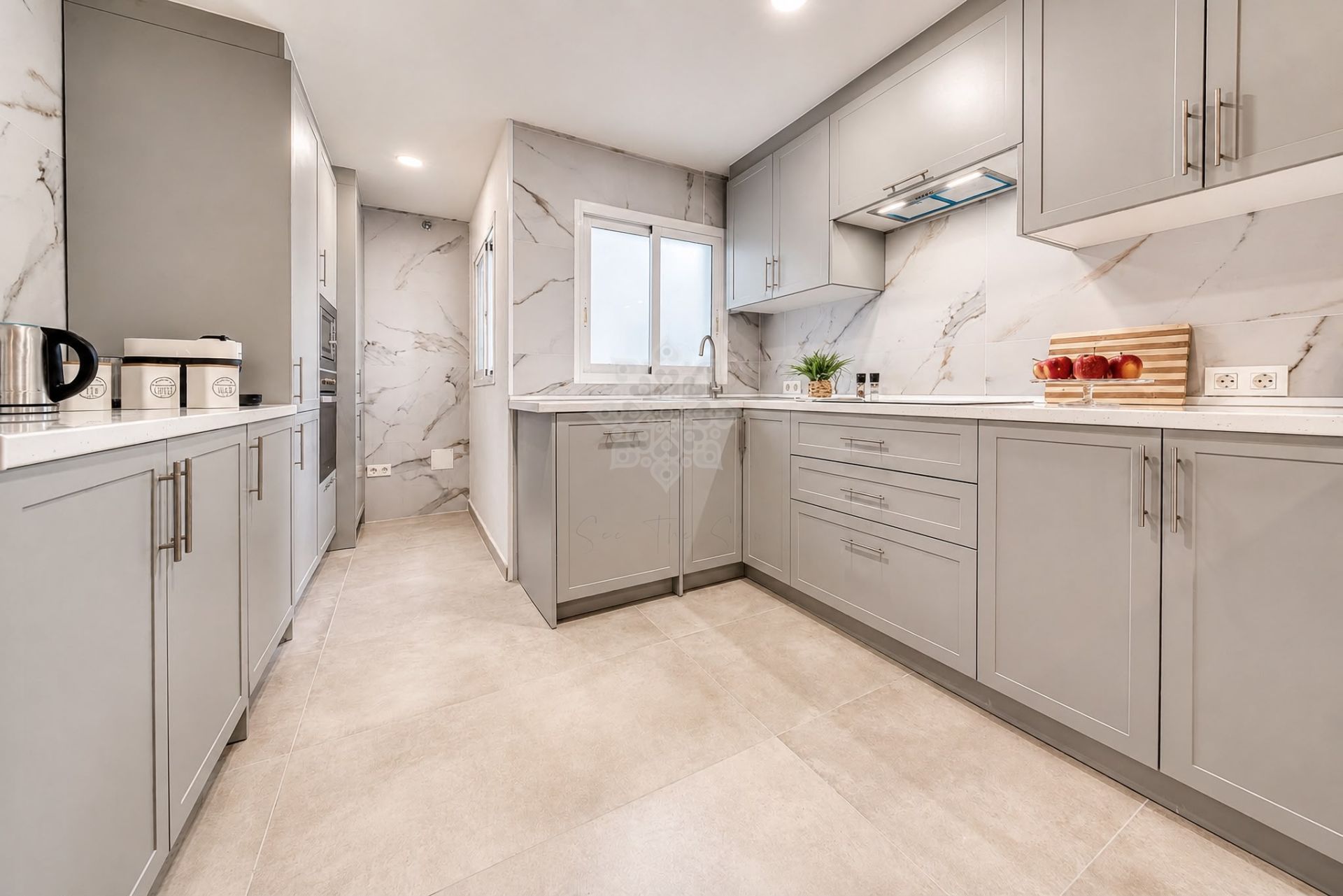 Apartamento en Nueva Andalucia, Marbella