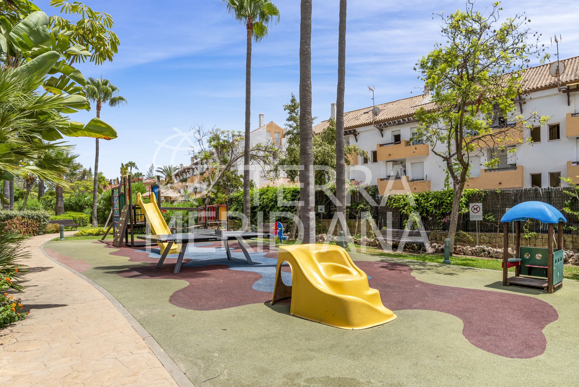 Ground Floor Apartment in Las Brisas, Marbella