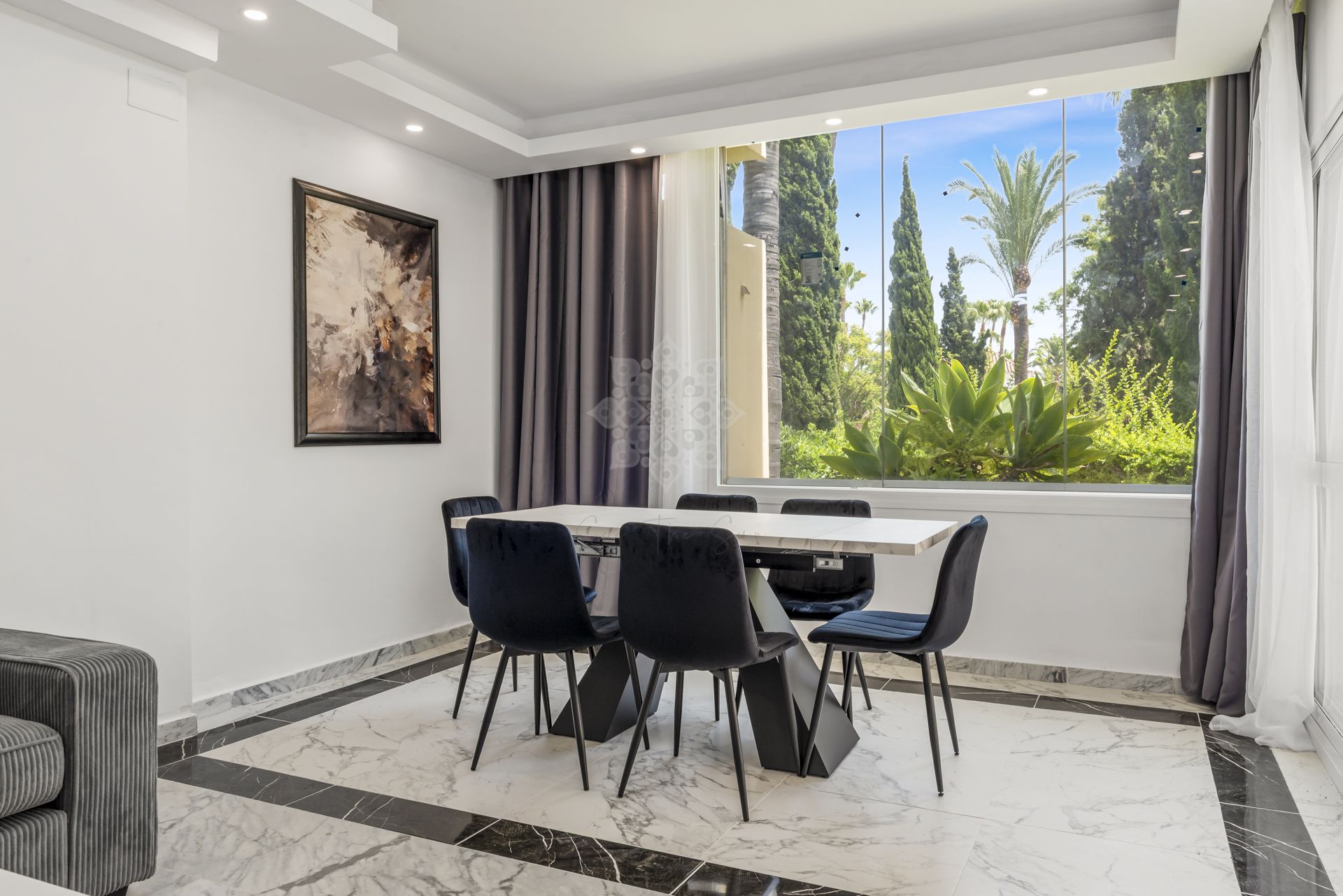 Ground Floor Apartment in Las Brisas, Marbella