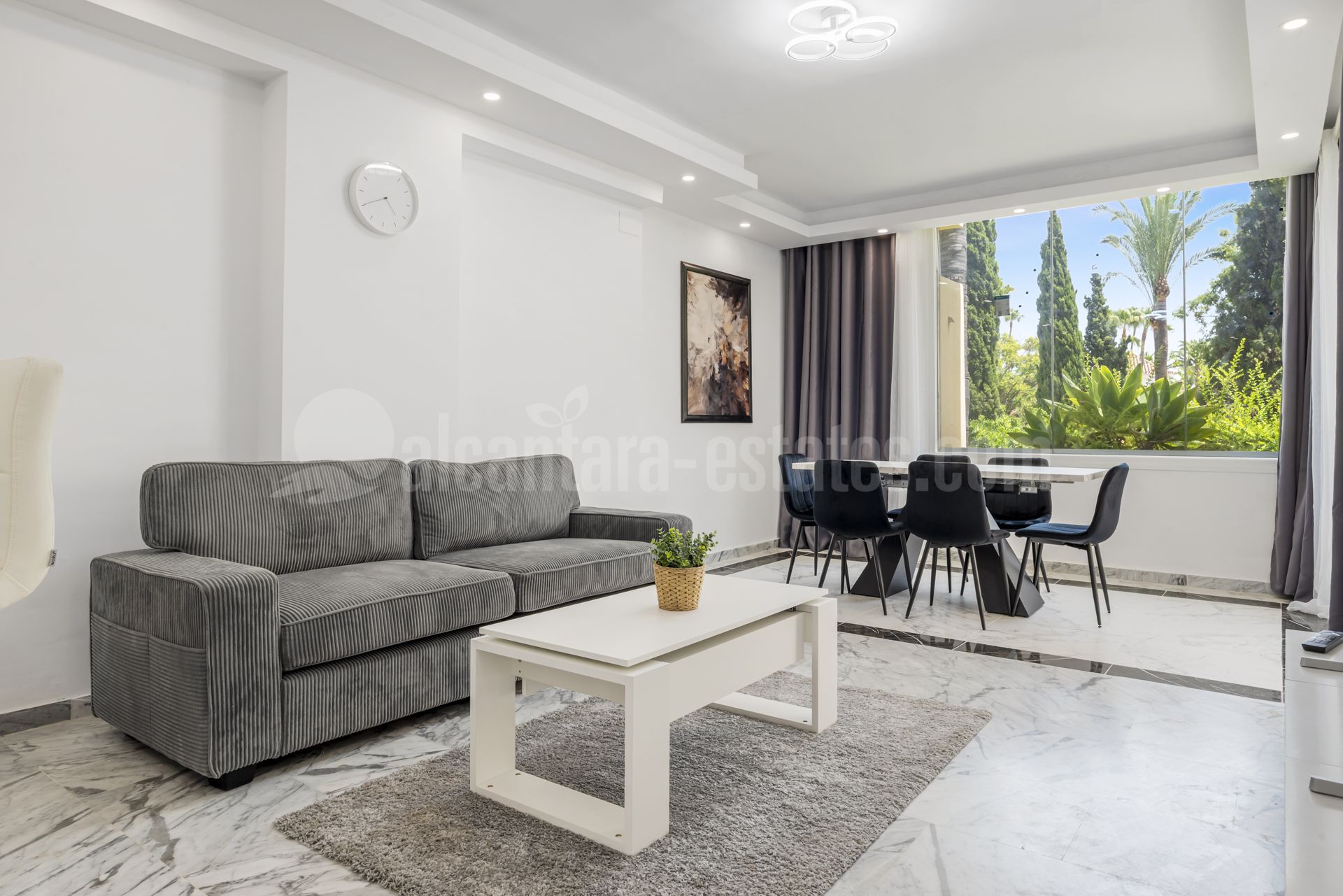 Ground Floor Apartment in Bahia de Marbella, Marbella