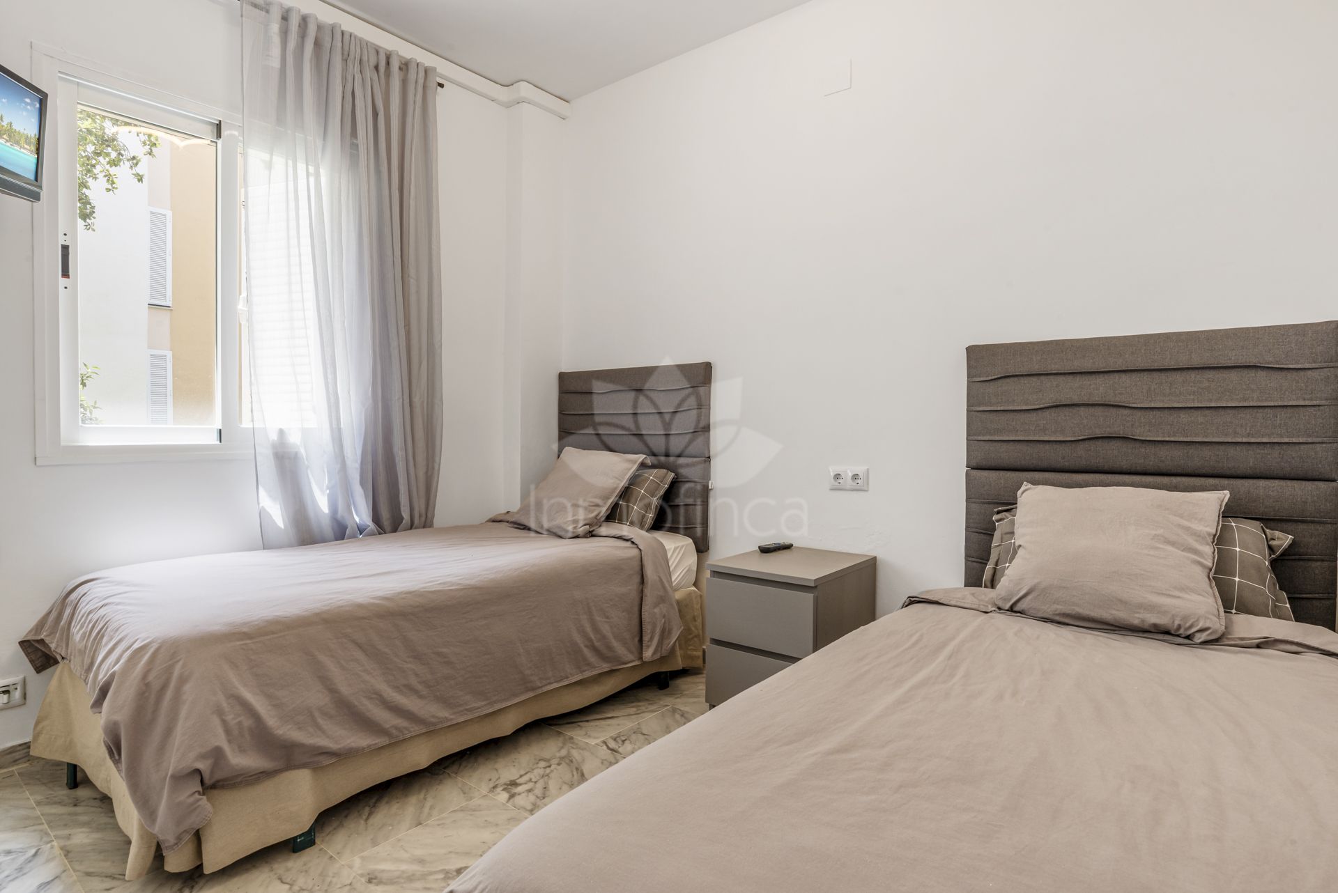 Ground Floor Apartment in Las Brisas, Marbella