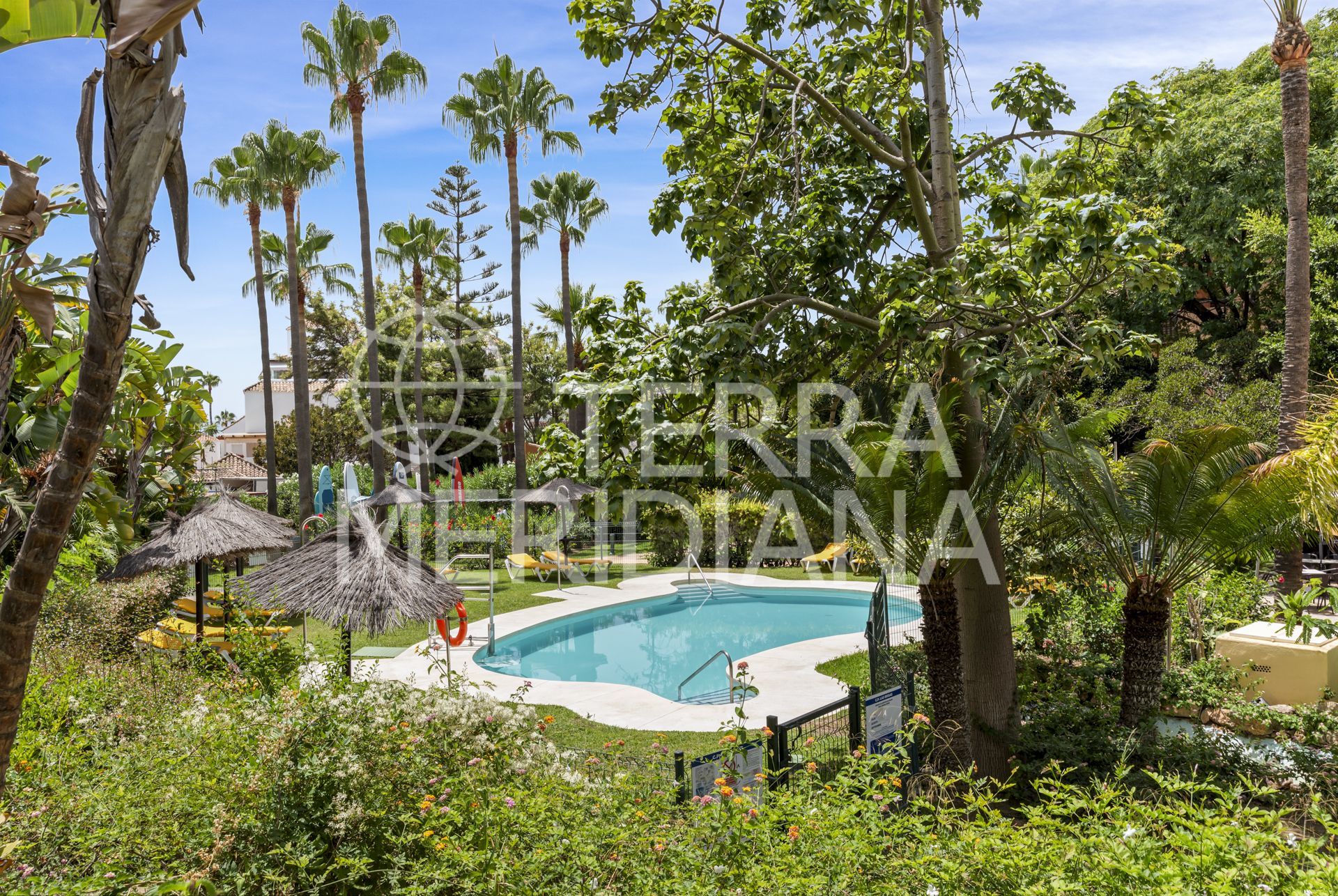 Ground Floor Apartment in Las Brisas, Marbella