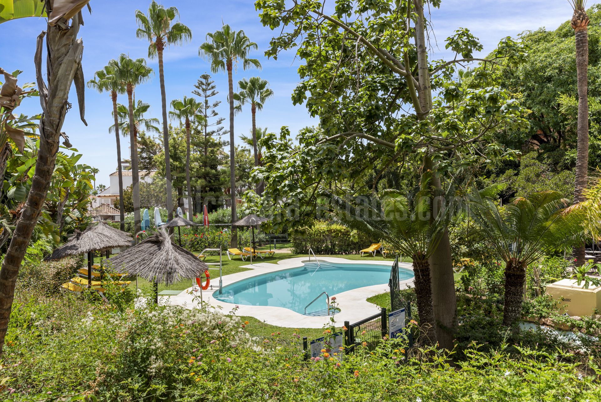 Ground Floor Apartment in Bahia de Marbella, Marbella