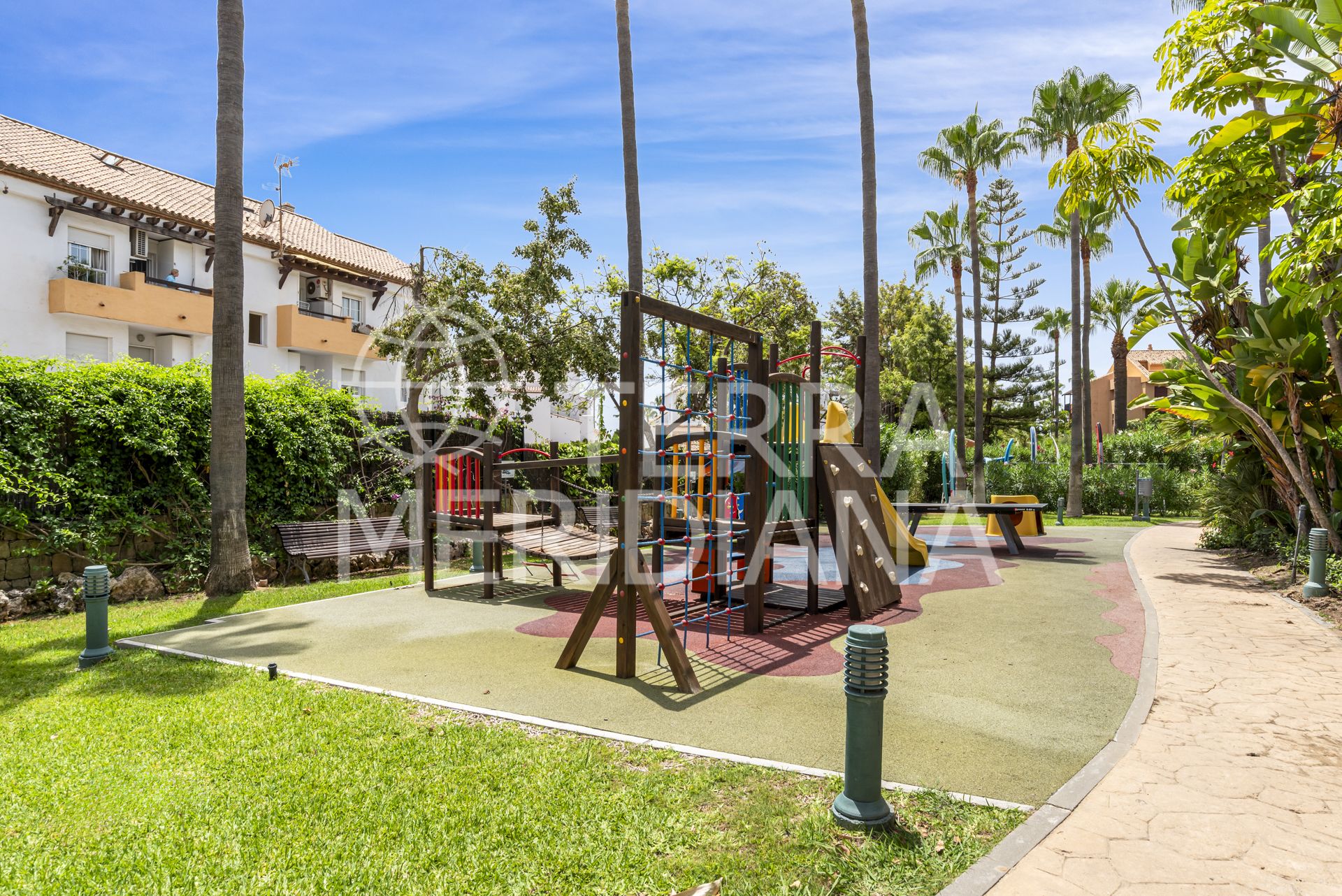 Ground Floor Apartment in Las Brisas, Marbella