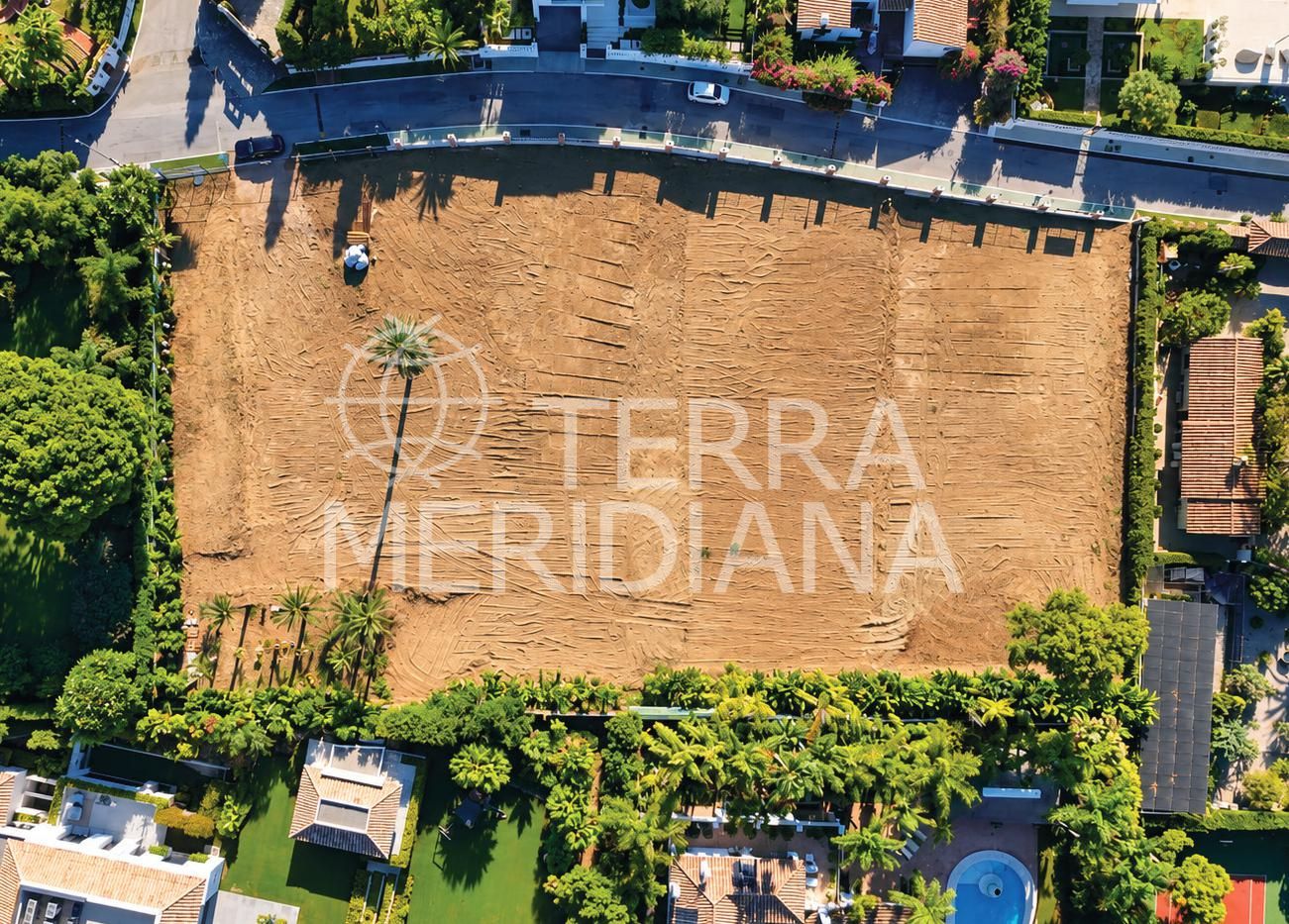 Plot in Los Monteros, Marbella