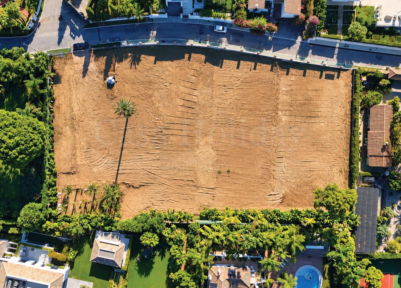 Plot in Los Monteros, Marbella