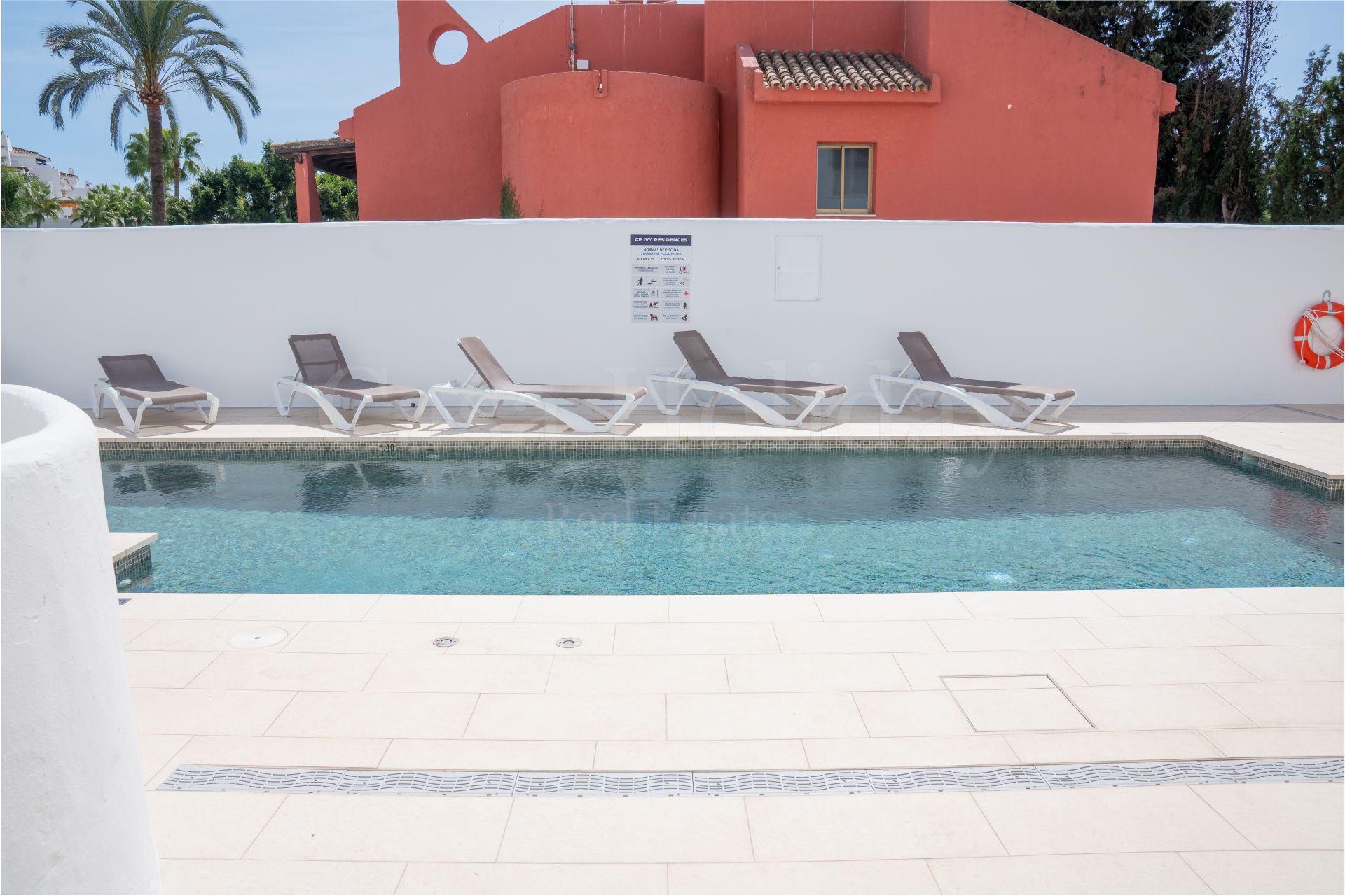 Duplex in Nueva Andalucia, Marbella