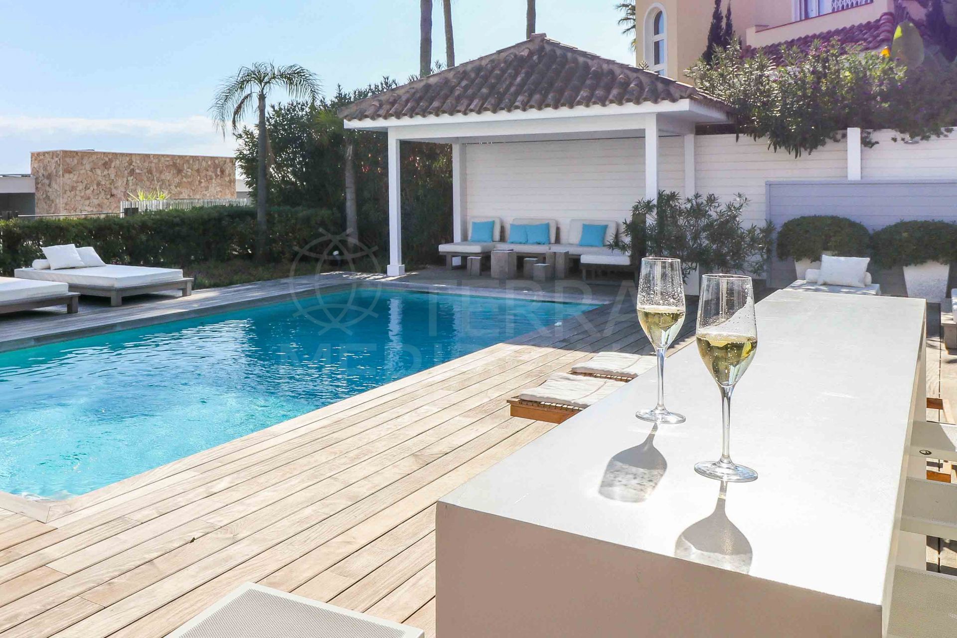 Villa in Nueva Atalaya, Estepona