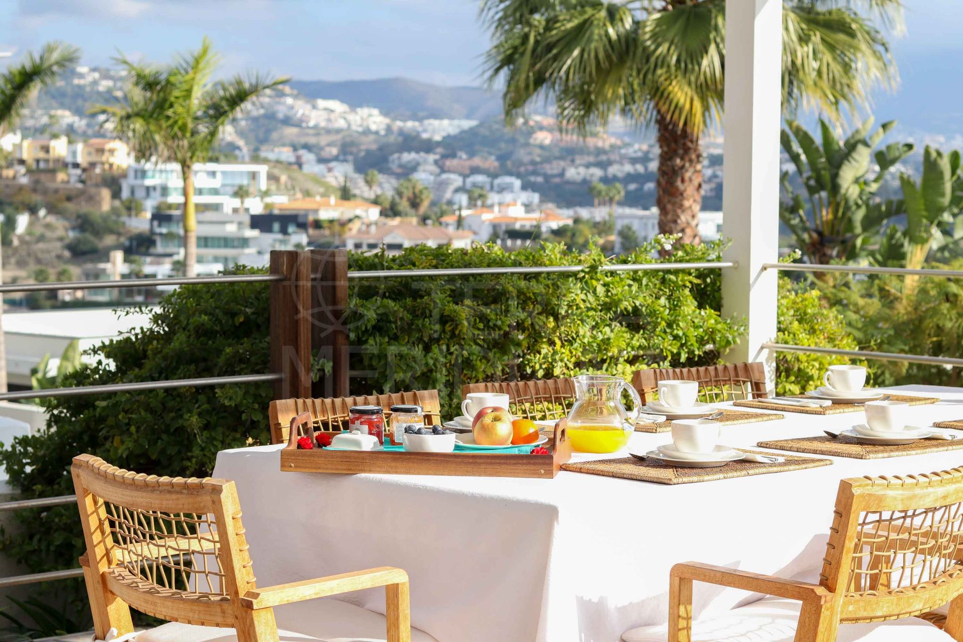 Villa in Nueva Atalaya, Estepona