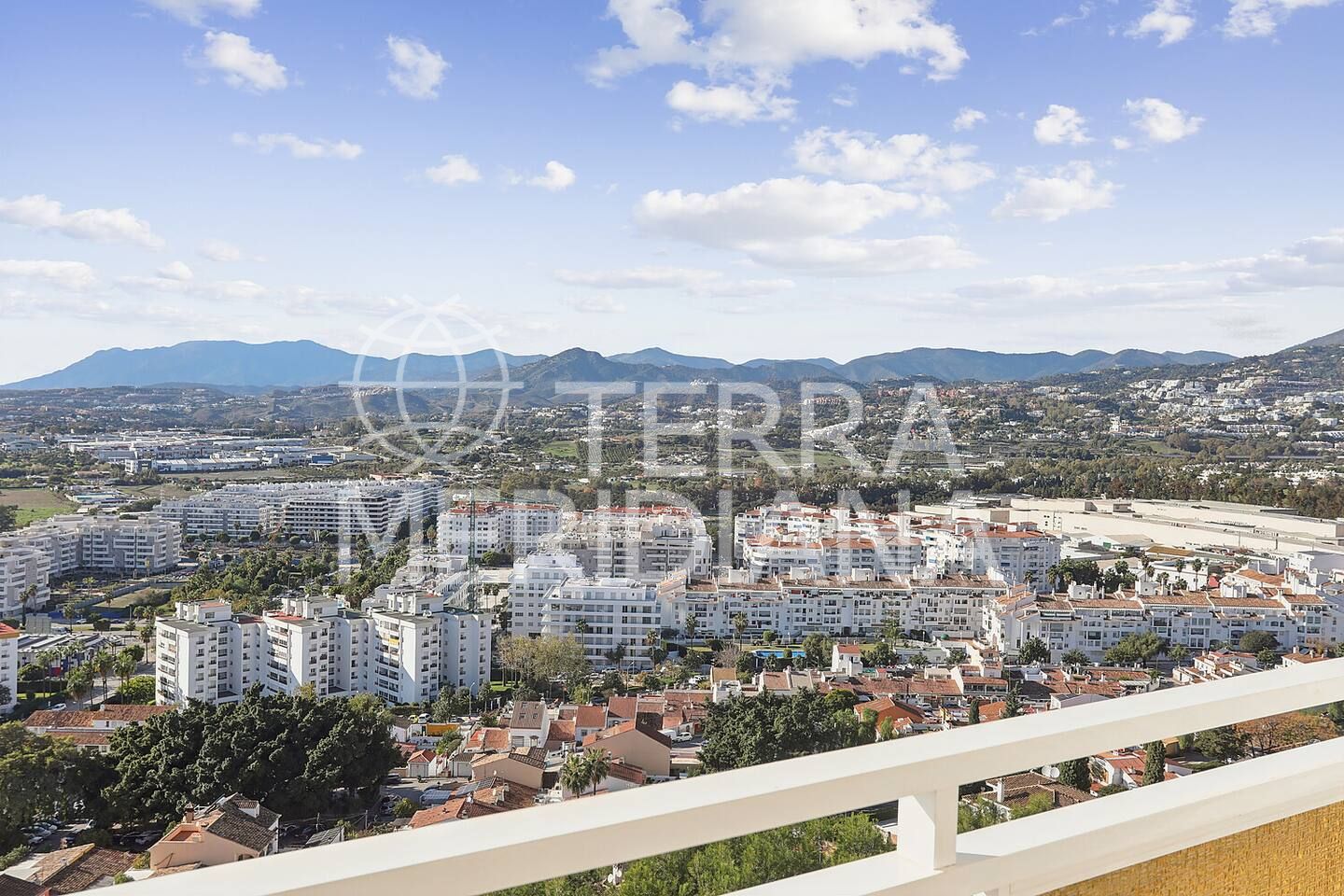 Apartment in Nueva Andalucia, Marbella