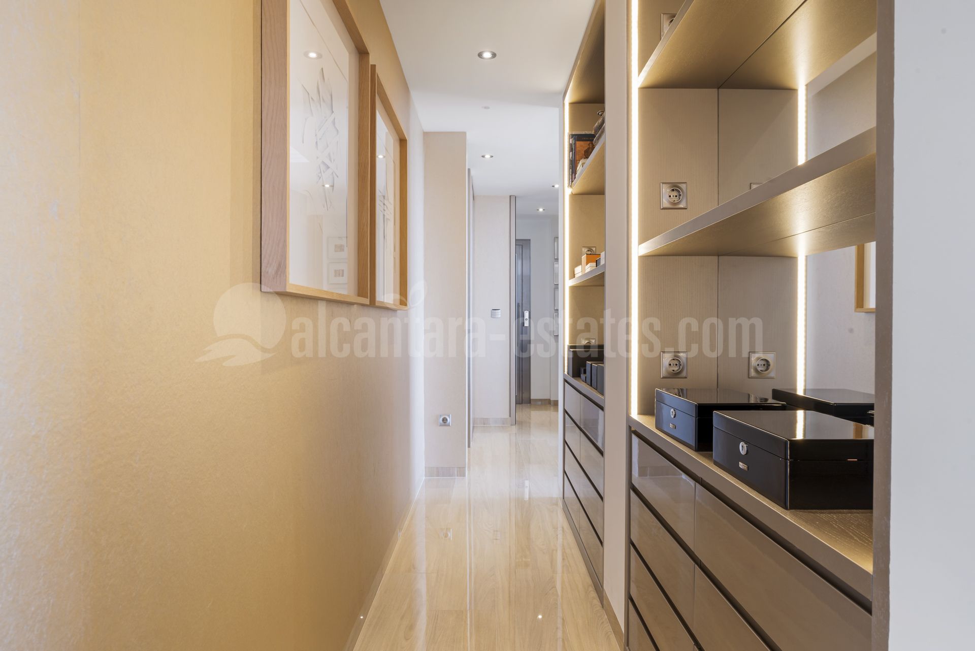 Atico Duplex en Los Almendros, Benahavis