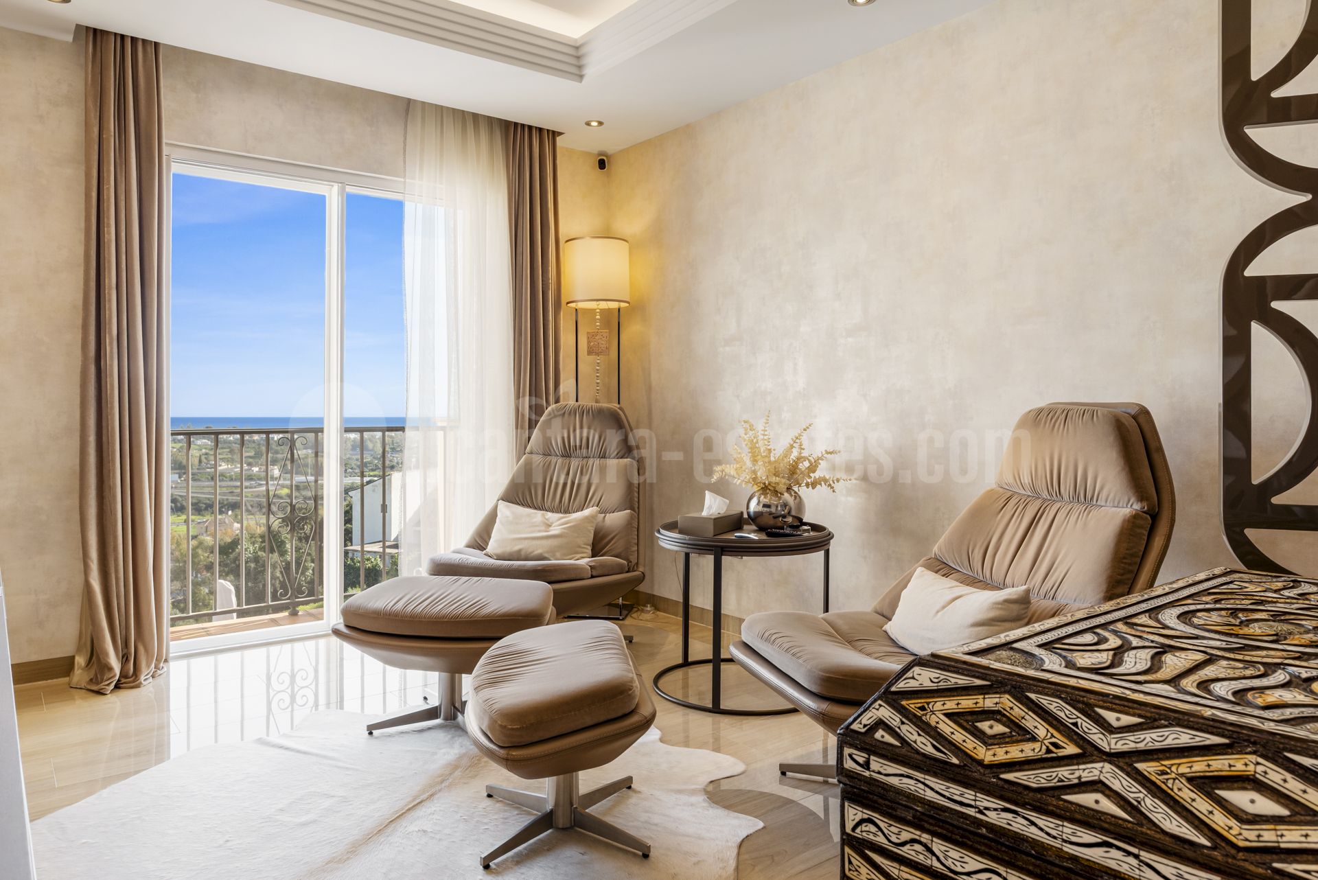 Atico Duplex en Los Almendros, Benahavis