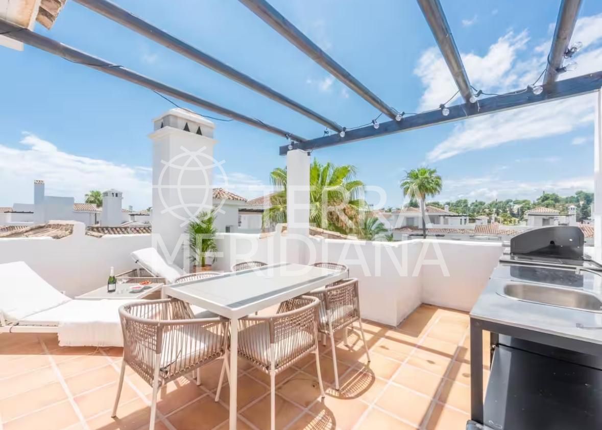 Penthouse in Los Naranjos de Marbella, Marbella