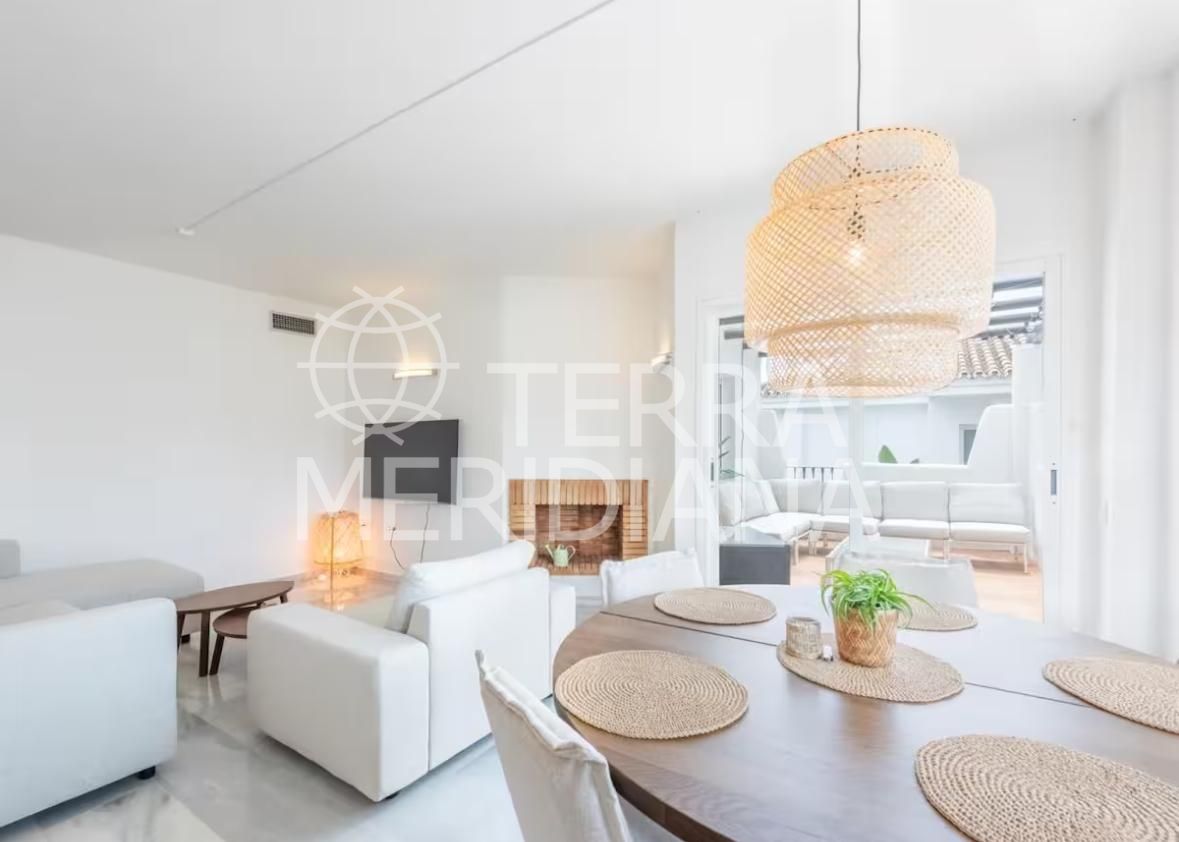 Penthouse in Los Naranjos de Marbella, Marbella