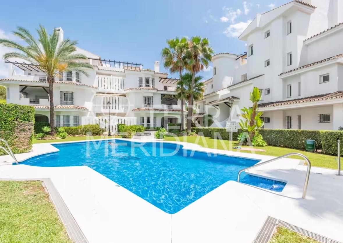 Penthouse in Los Naranjos de Marbella, Marbella